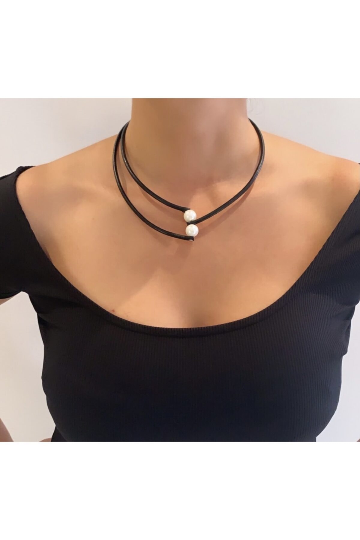 Kutcha Accessories Kutcha Siyah Deri Tasarım Incili Kolye