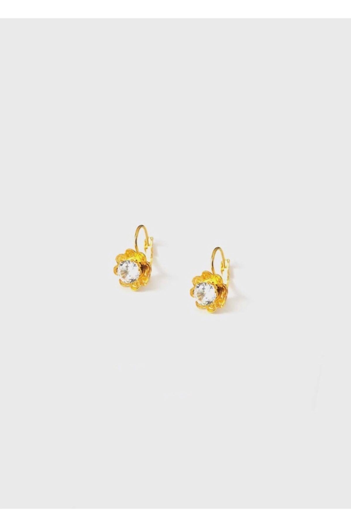Âlâ Atelier Kararmaz Solmaz Taşlı Çiçek Klipsli Gold Altın Kaplama Çelik Küpe