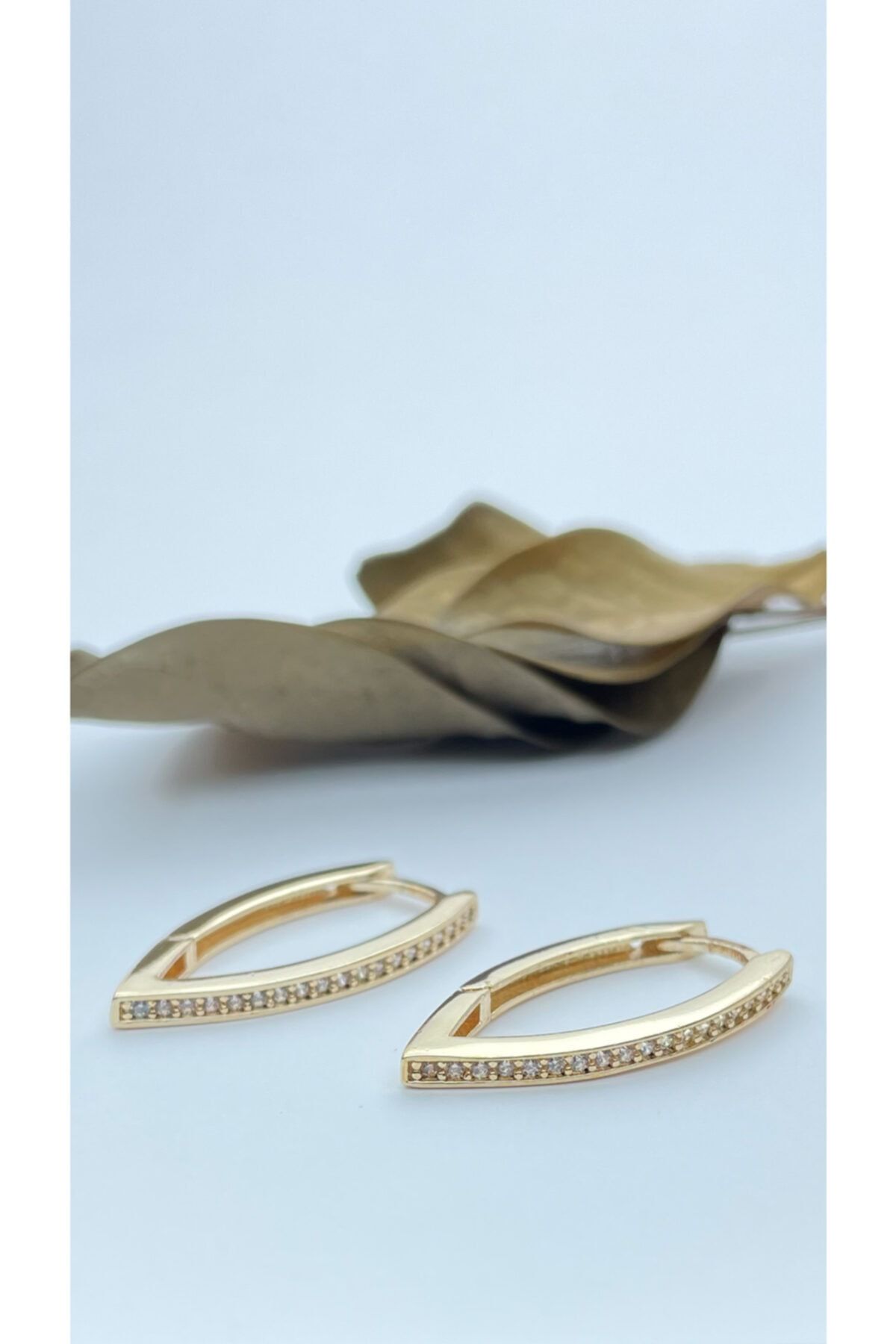 Alix Accessories Zirkon Taş Tasarım ''v'' Model Küpe