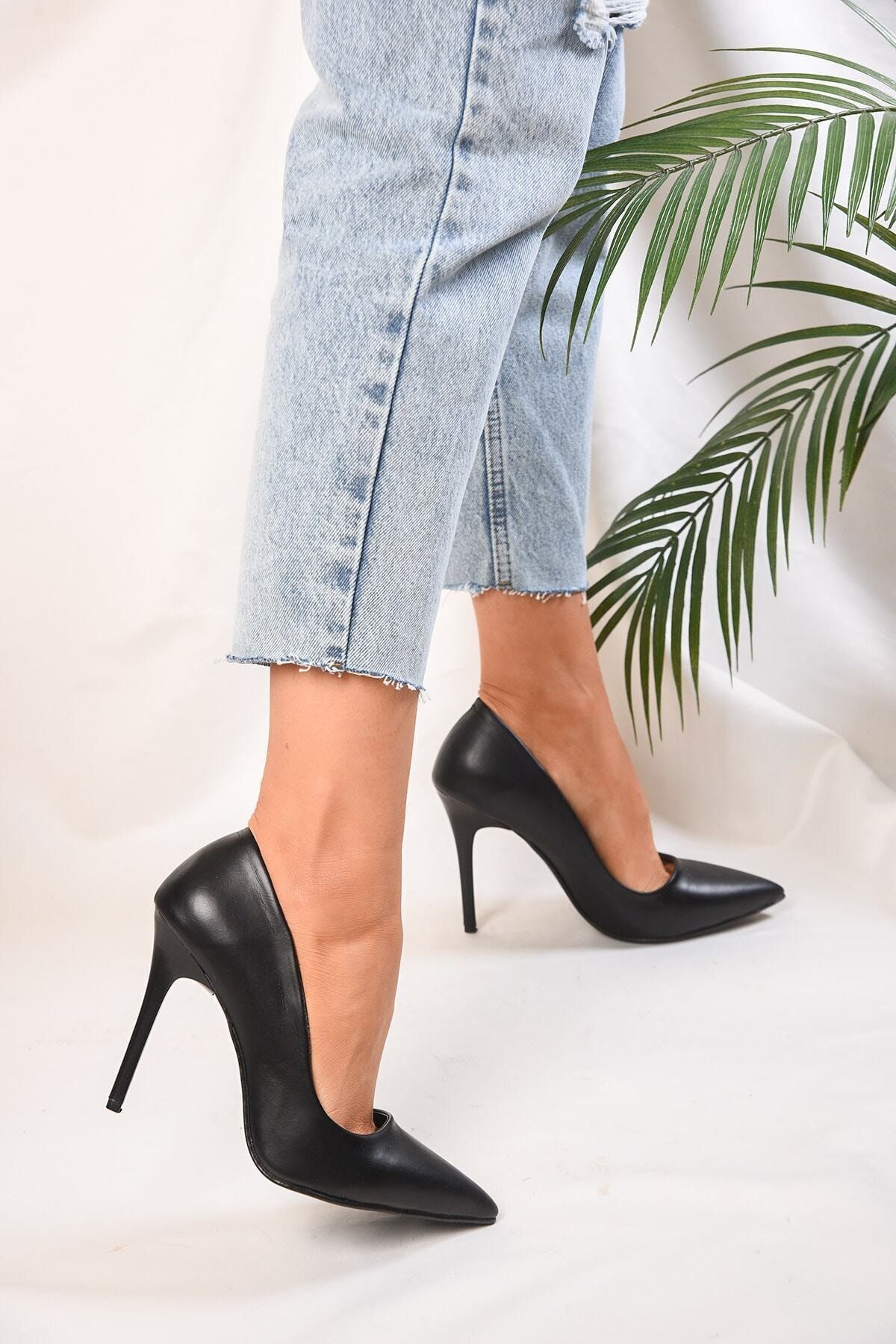 Shoeberry Kadin Siyah Cilt Klasik Topuklu Stiletto
