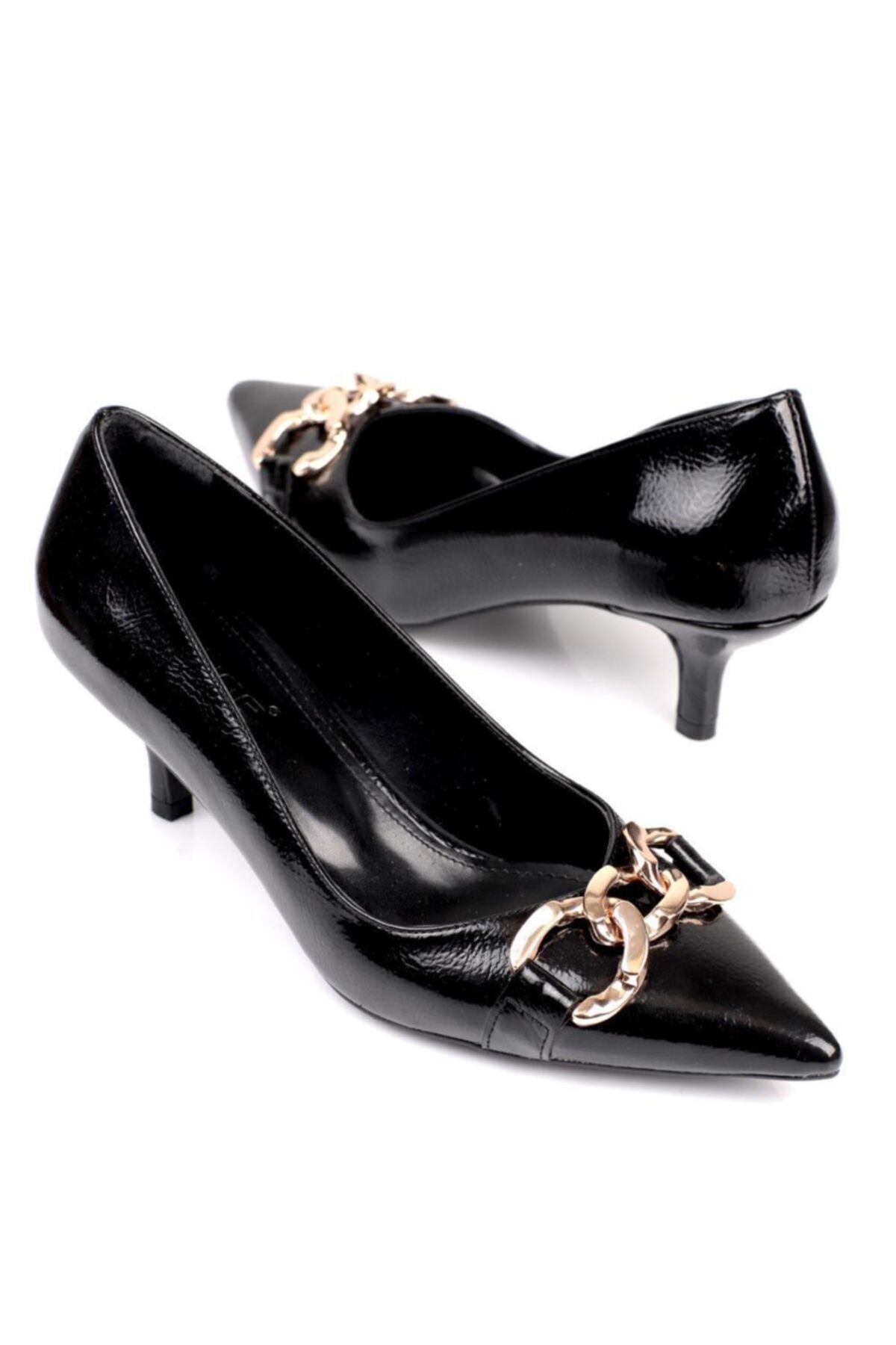 Capone Outfitters Orta Topuklu Zincirli Sivri Burunlu Stiletto