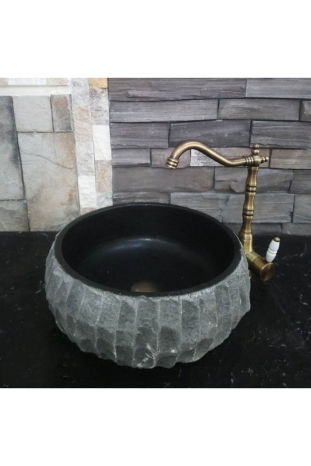 entrend11 Bazalt Dışı Patlatma Teker Lavabo