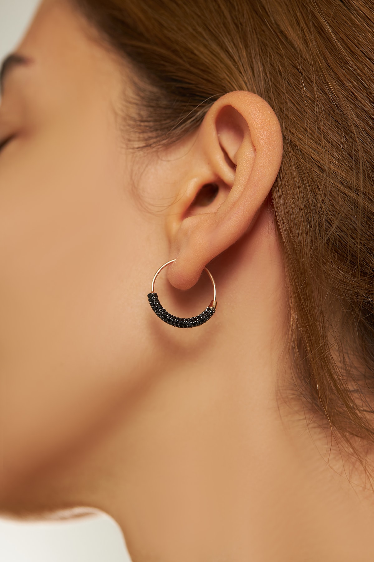 Shemark Jewellery Italyan Tasarım Siyah Taşlı Küpe Kp07779