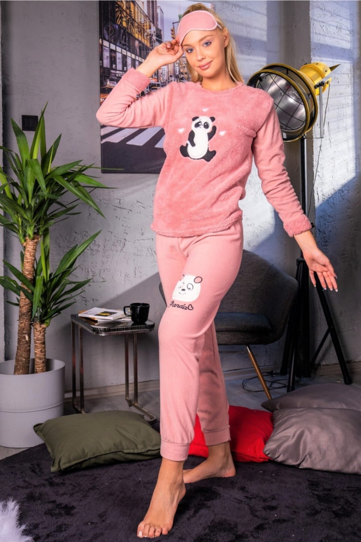 FAWN Bisiklet Yaka Panda Nakışlı Slim Fit Ince Dokuluuyku Bantlı Polar Pijama Takımı