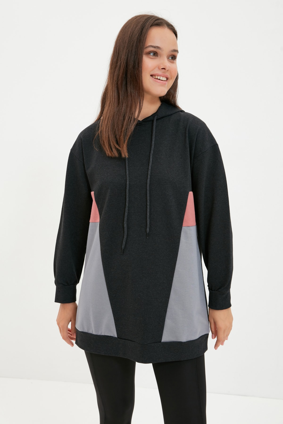 Trendyol Modest Antrasit Renk Panelli Örme Sweatshirt TCTAW22TW0037
