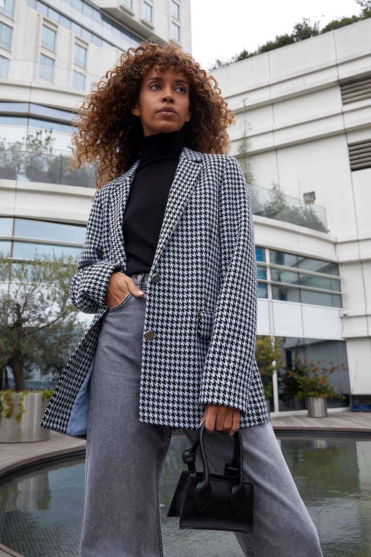 DeFacto Relax Fit Kazayağı Desenli Dokulu Tüvit Blazer Ceket
