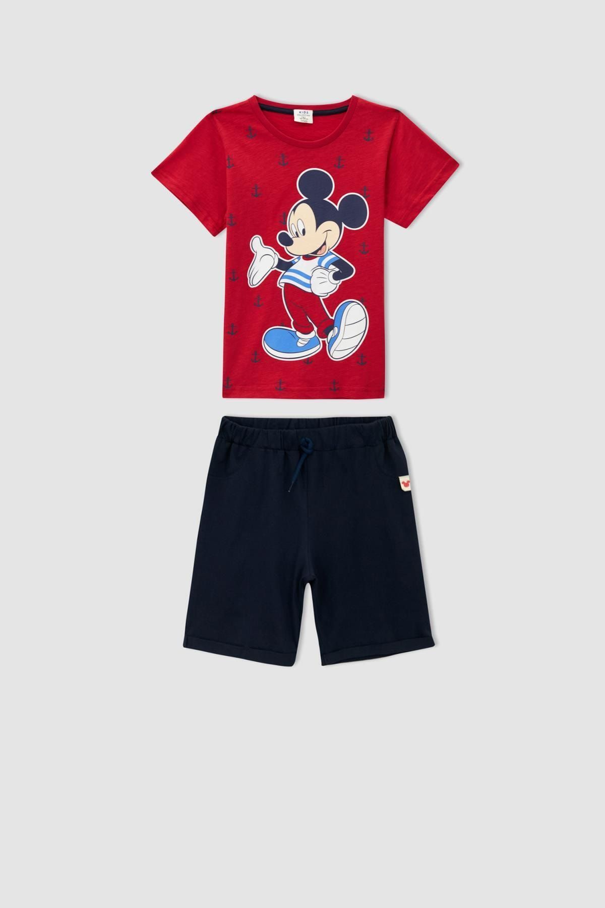DeFacto Erkek Çocuk Mickey Mouse Lisanslı Kısa Kollu Tişört Ve Şort Takımı
