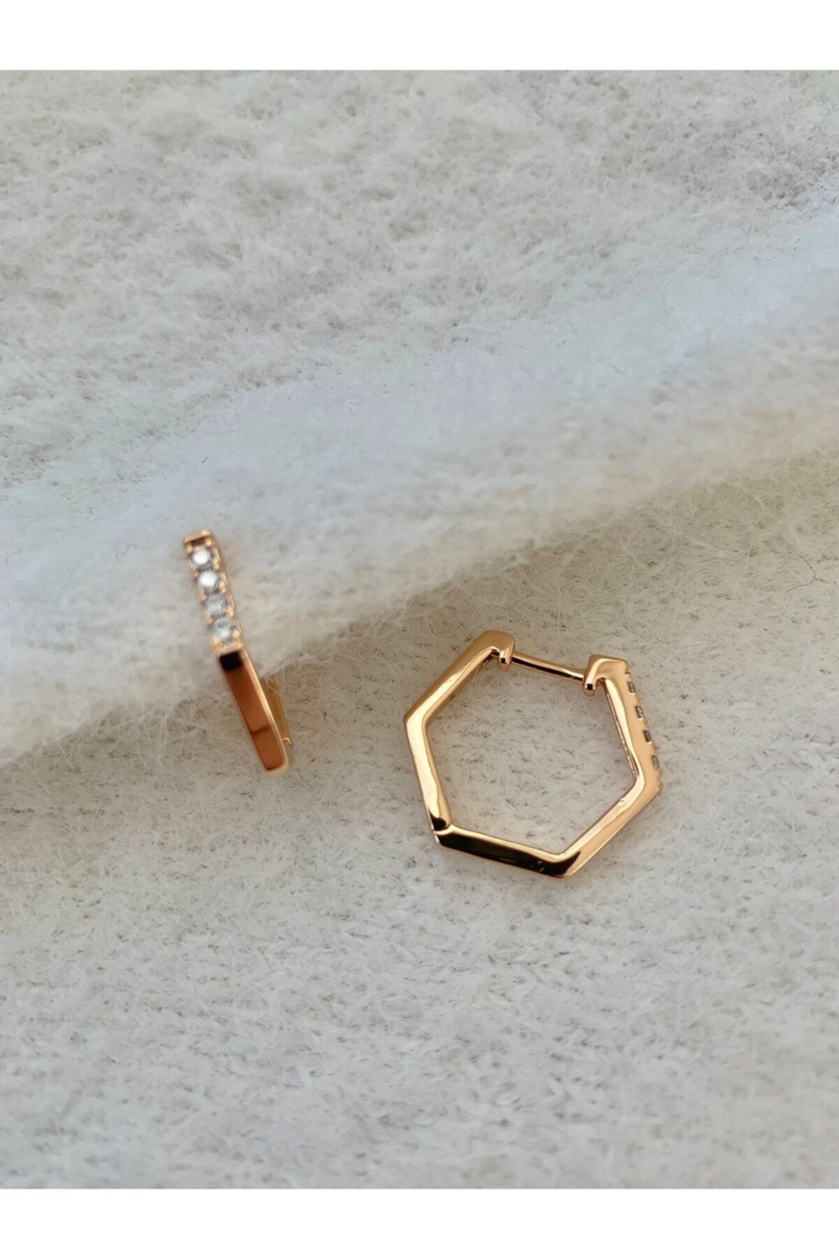 Çelik Mel's Accessoriess Taşlı Altın Küpe