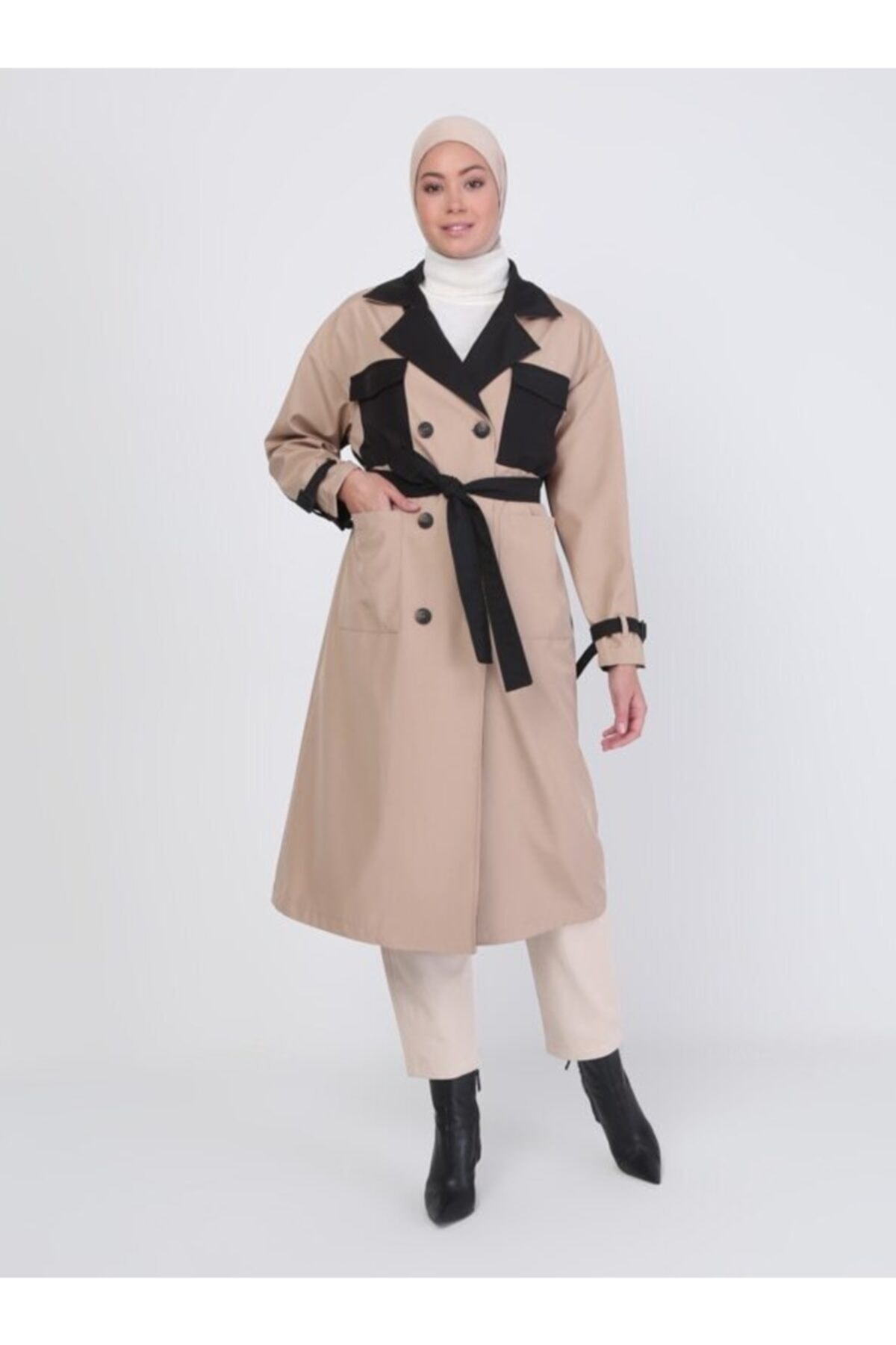 Loreen Düğme Detaylı Kap  Taş