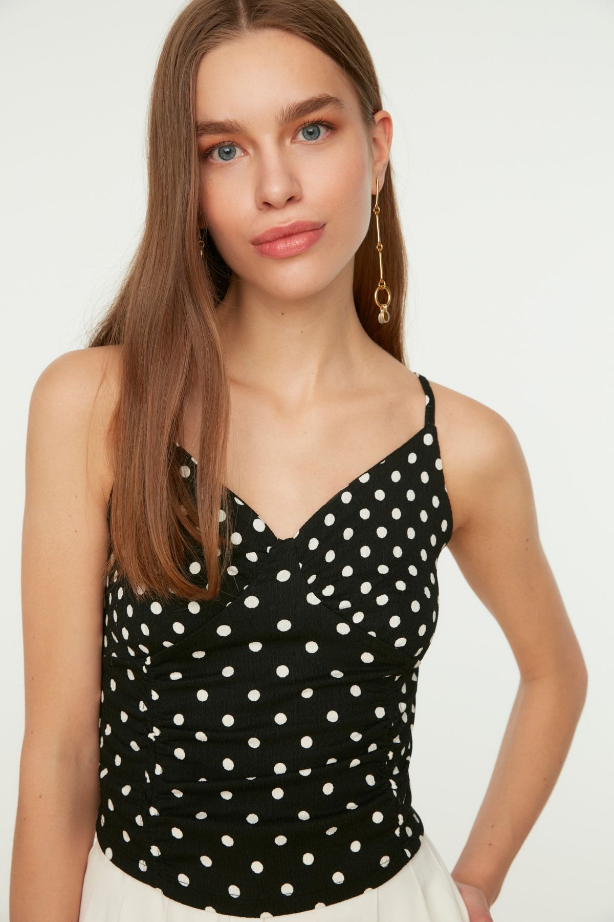 TRENDYOLMİLLA Siyah Puantileyi Askılı Örme Atlet TWOSS22AL0034