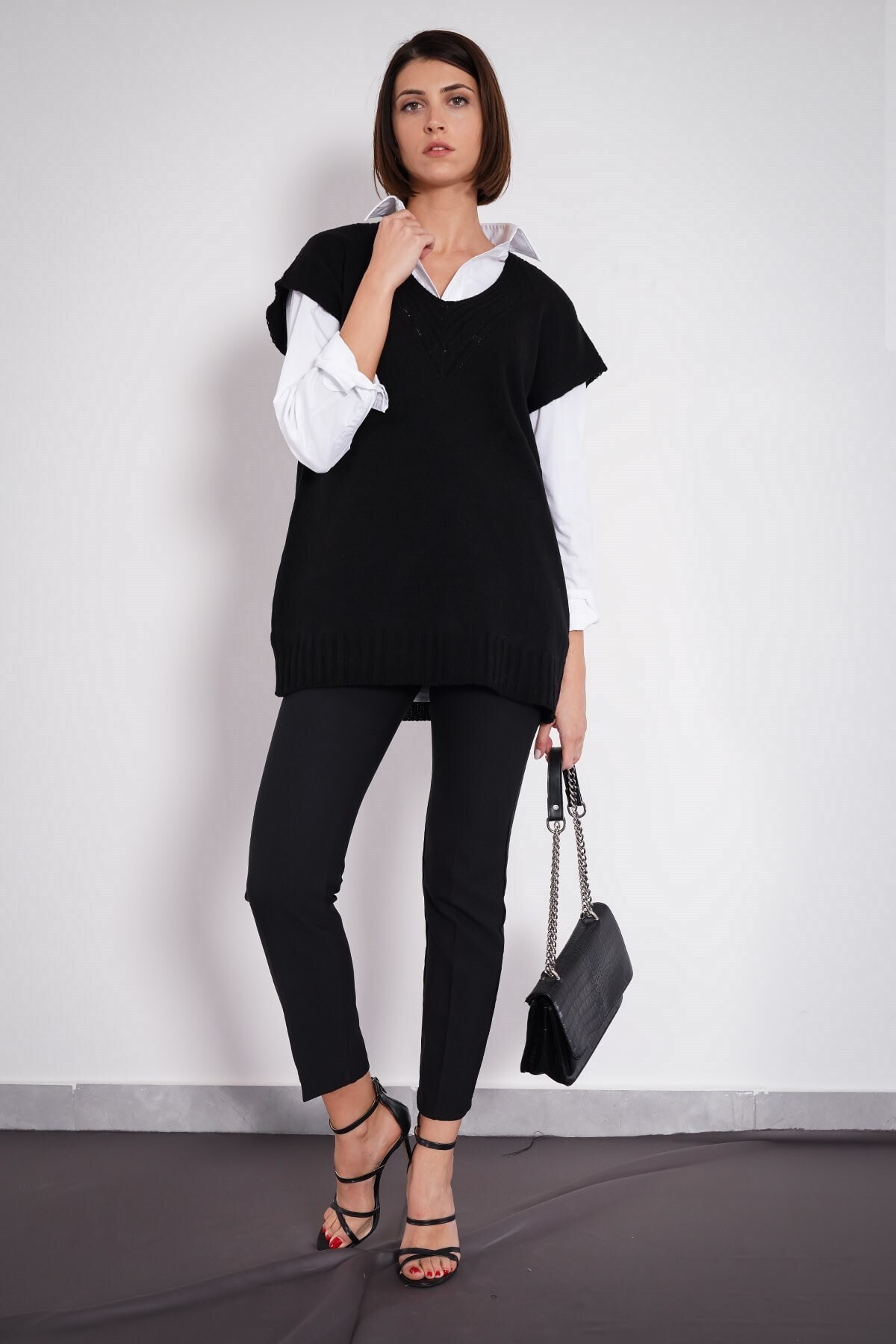 BAMOST Yumuşak Dokulu Yakası Desenli Süveter