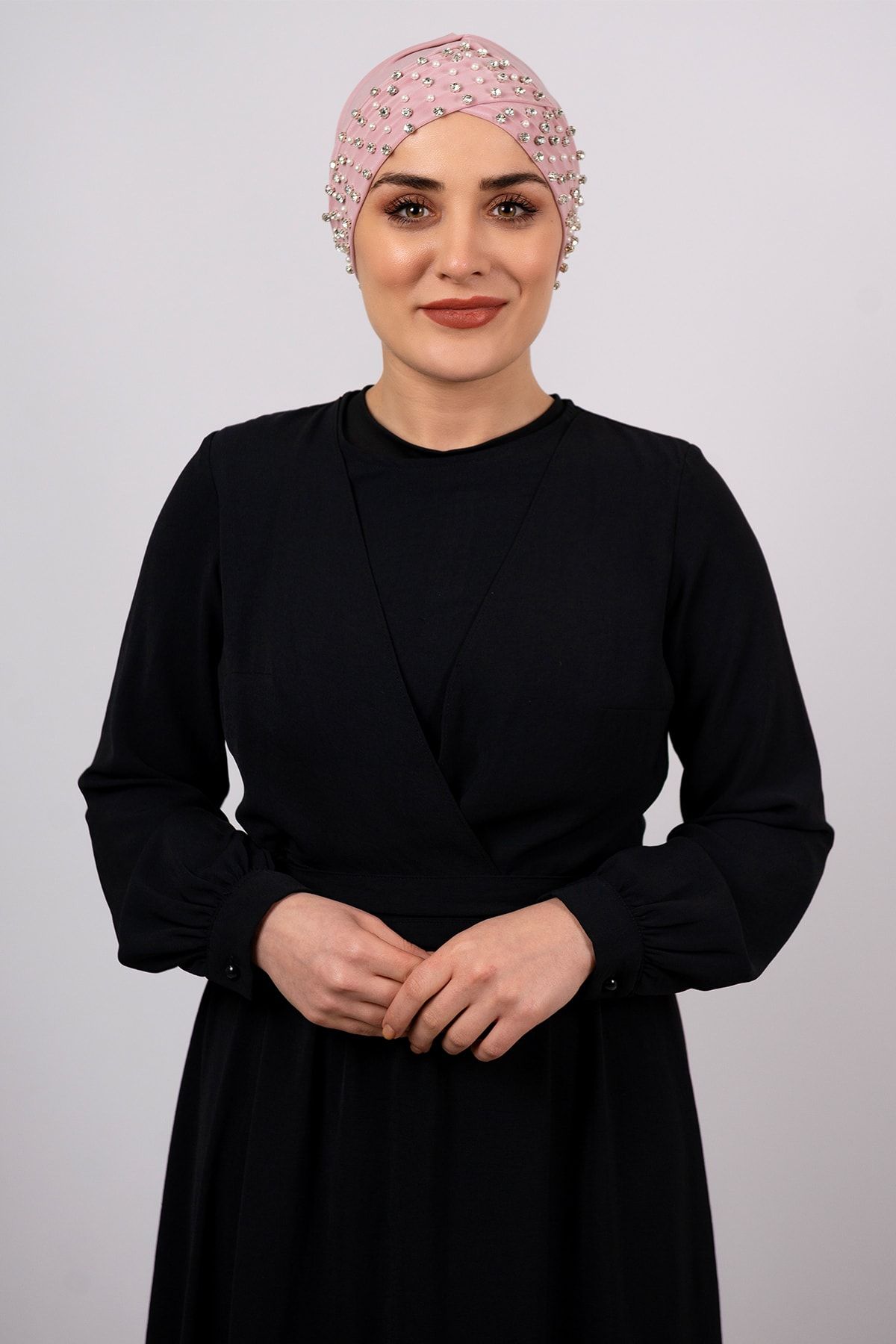 HÜRREM BONE Pudra Pratik Hazır Geçmeli Tesettür Bone Sandy Kumaş Taşlı - Hürrem 1456