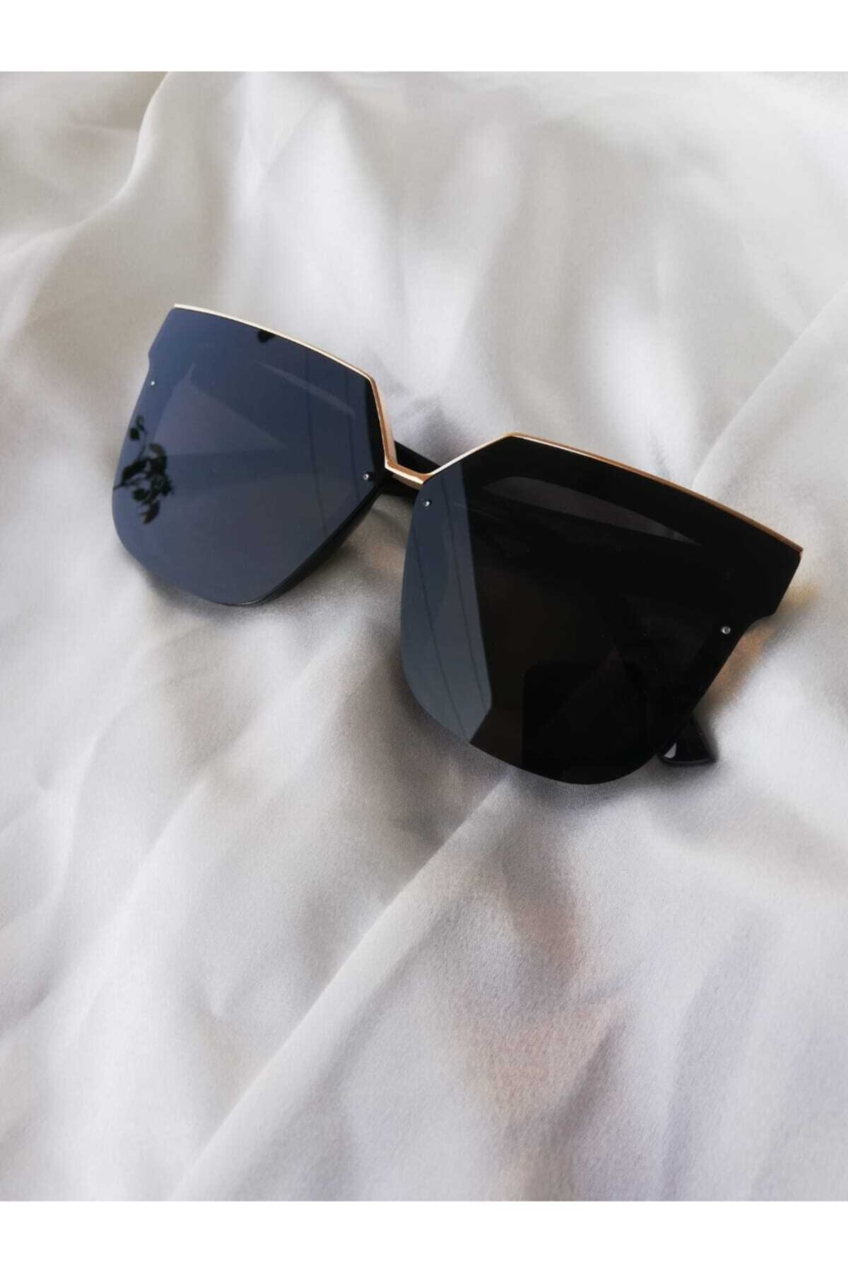 ONNObutik Dieh Black Güneş Gözlüğü