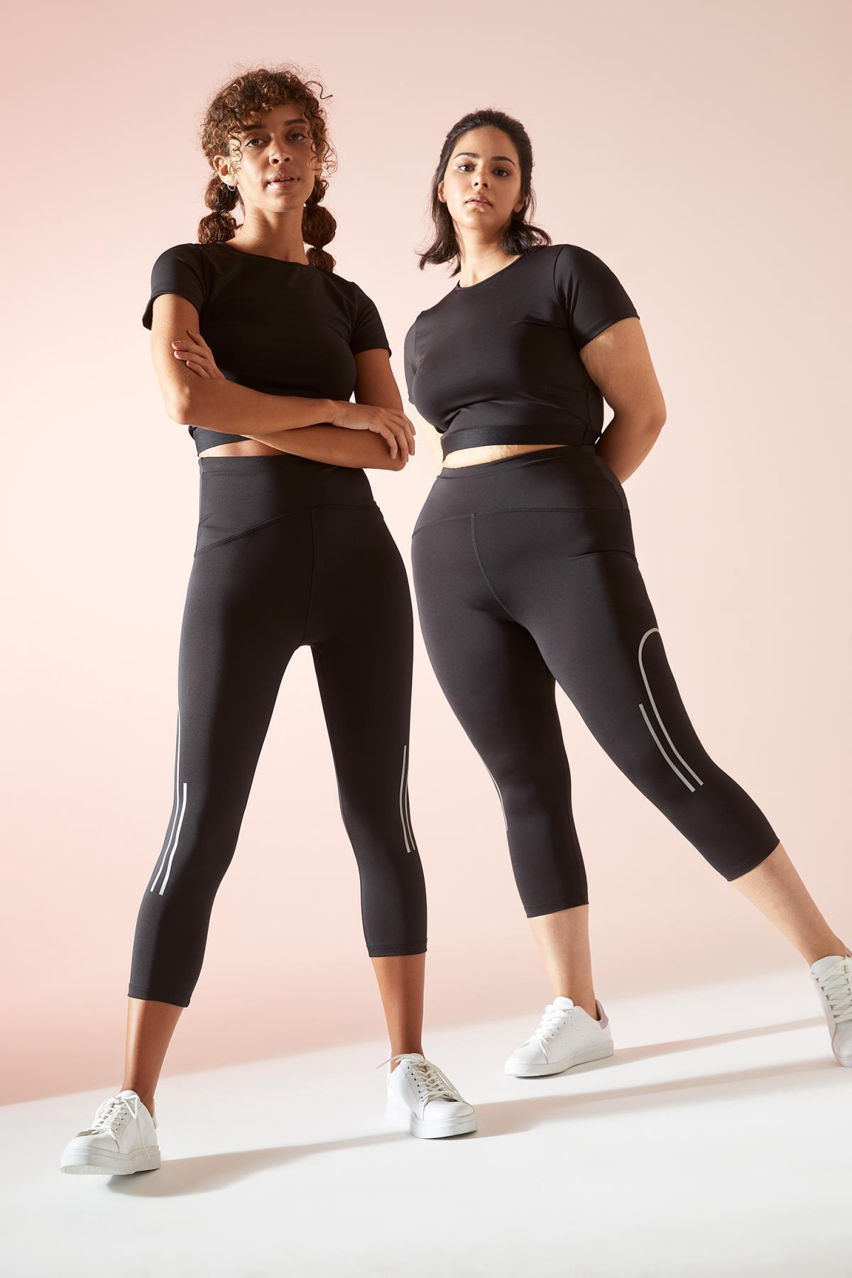 DeFacto Kadın Siyah Reflektör Baskılı Slim Fit Yüksek Bel Spor Tayt U1761AZ21SP