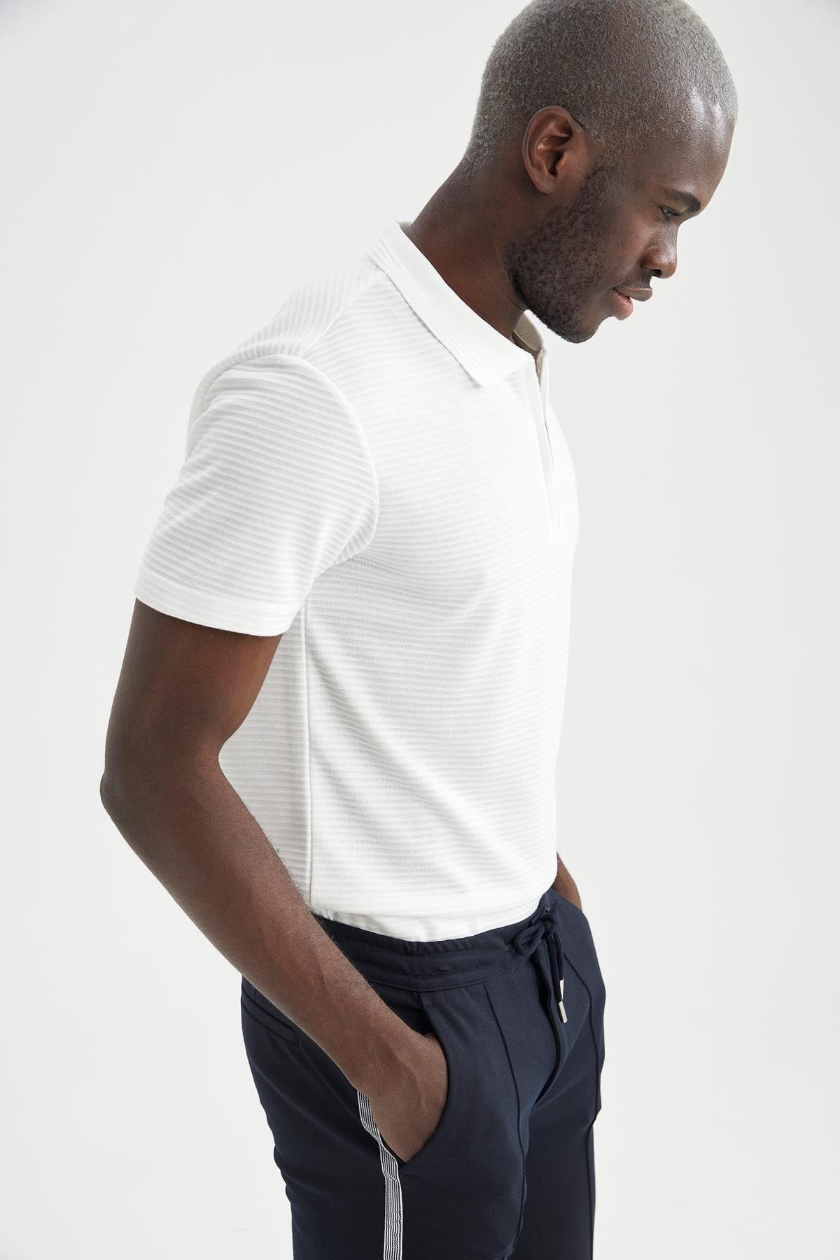 DeFacto Slim Fit Fermuarlı Polo Yaka Kısa Kollu Tişört