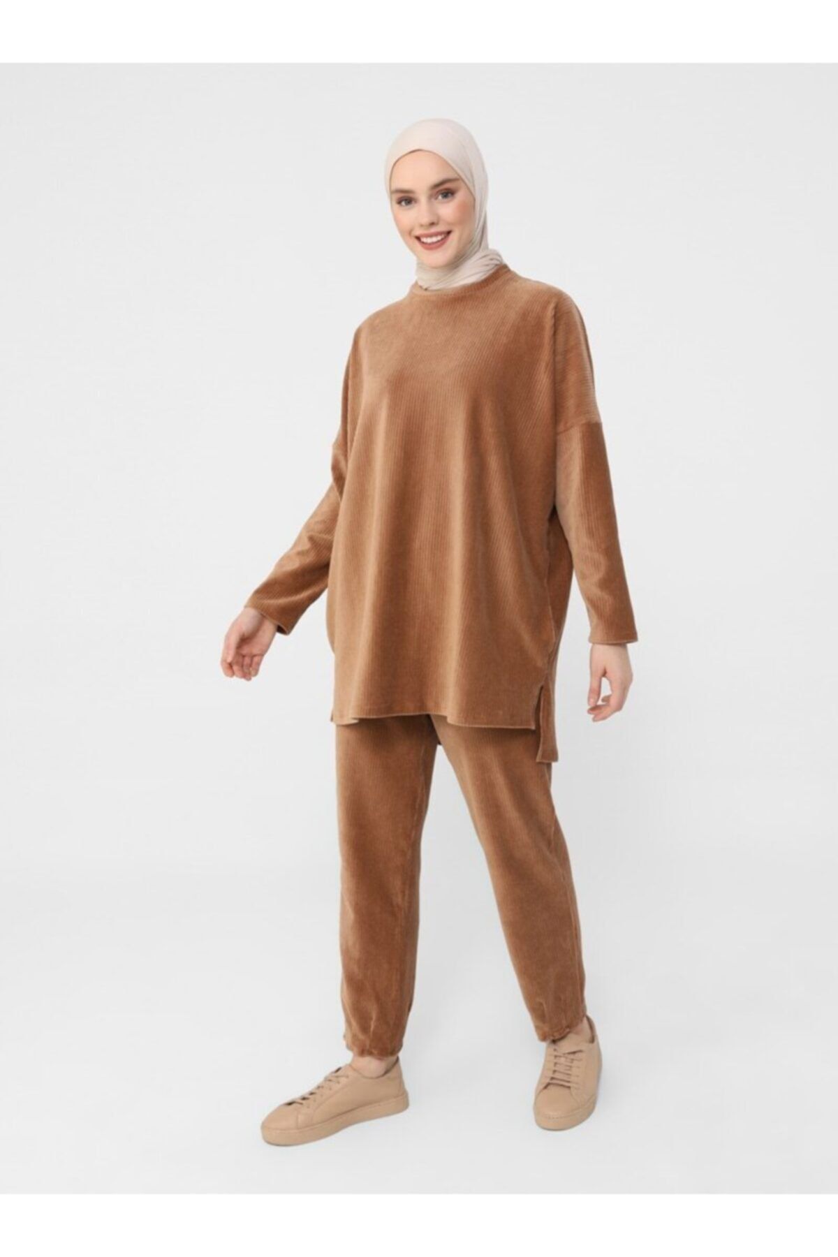 Benin Kadife Tunik&Pantolon Ikili Takım Koyu Bej