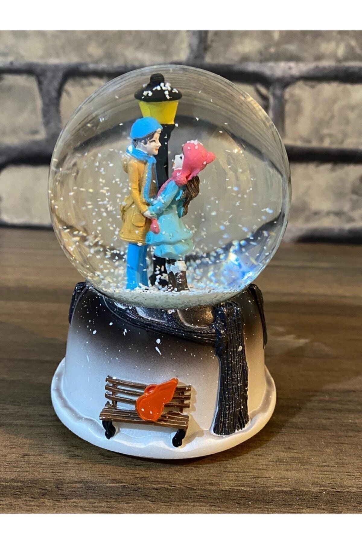 köstebek kadıköy Lamppost Ayakta Çift Orta Boy Işıklı ve Müzikli Kar Küresi