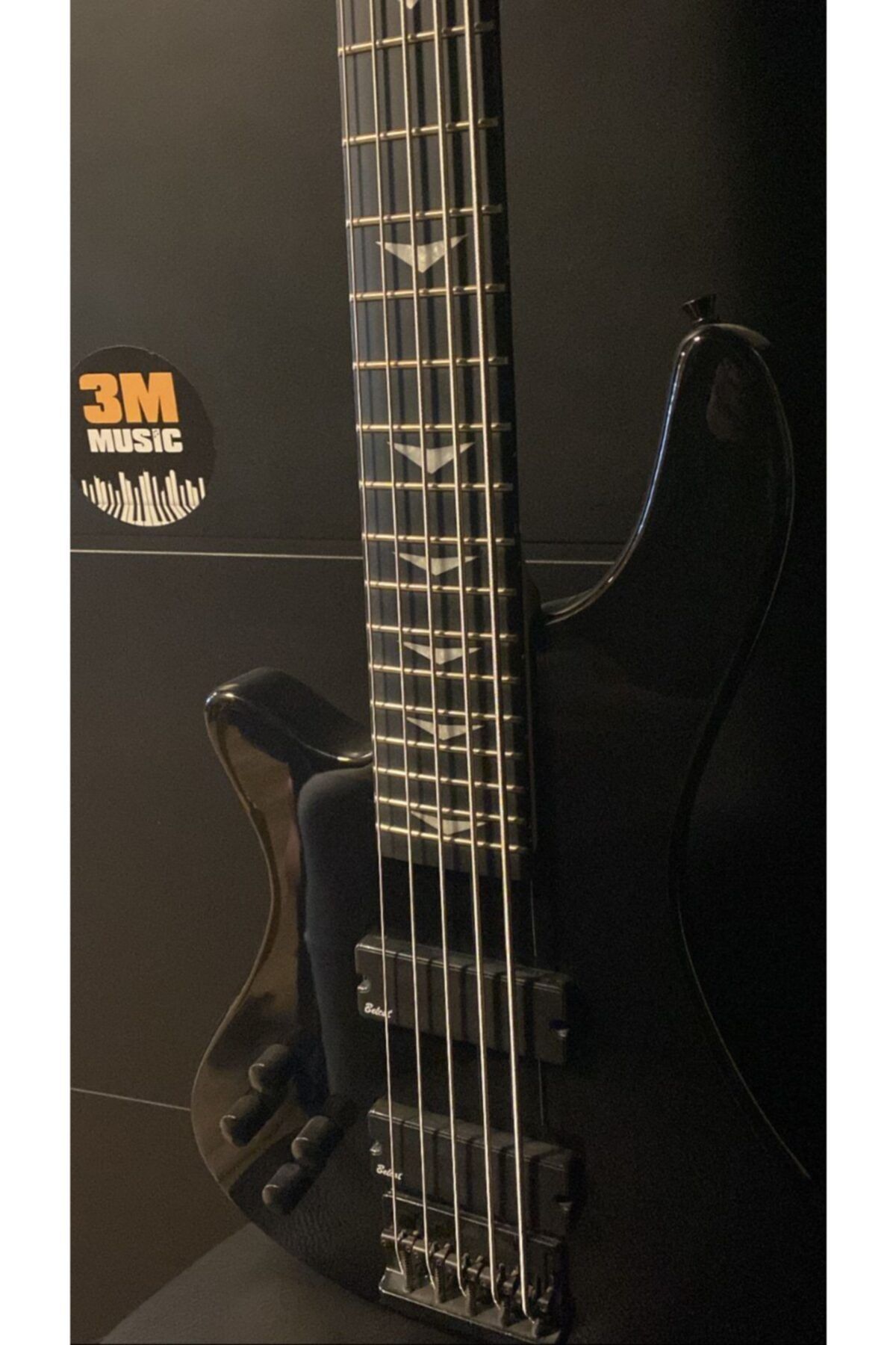 BELCAT 5 Telli Solak Bass Gitar