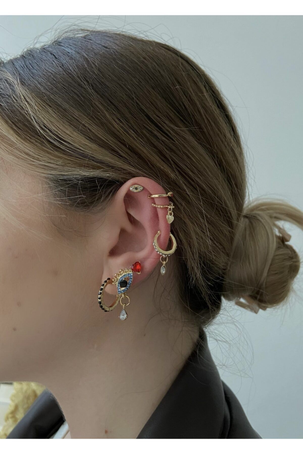 KİLİGİSTANBUL Gold Renk Taşlı 8'li Earcuff Ve Küpe Seti