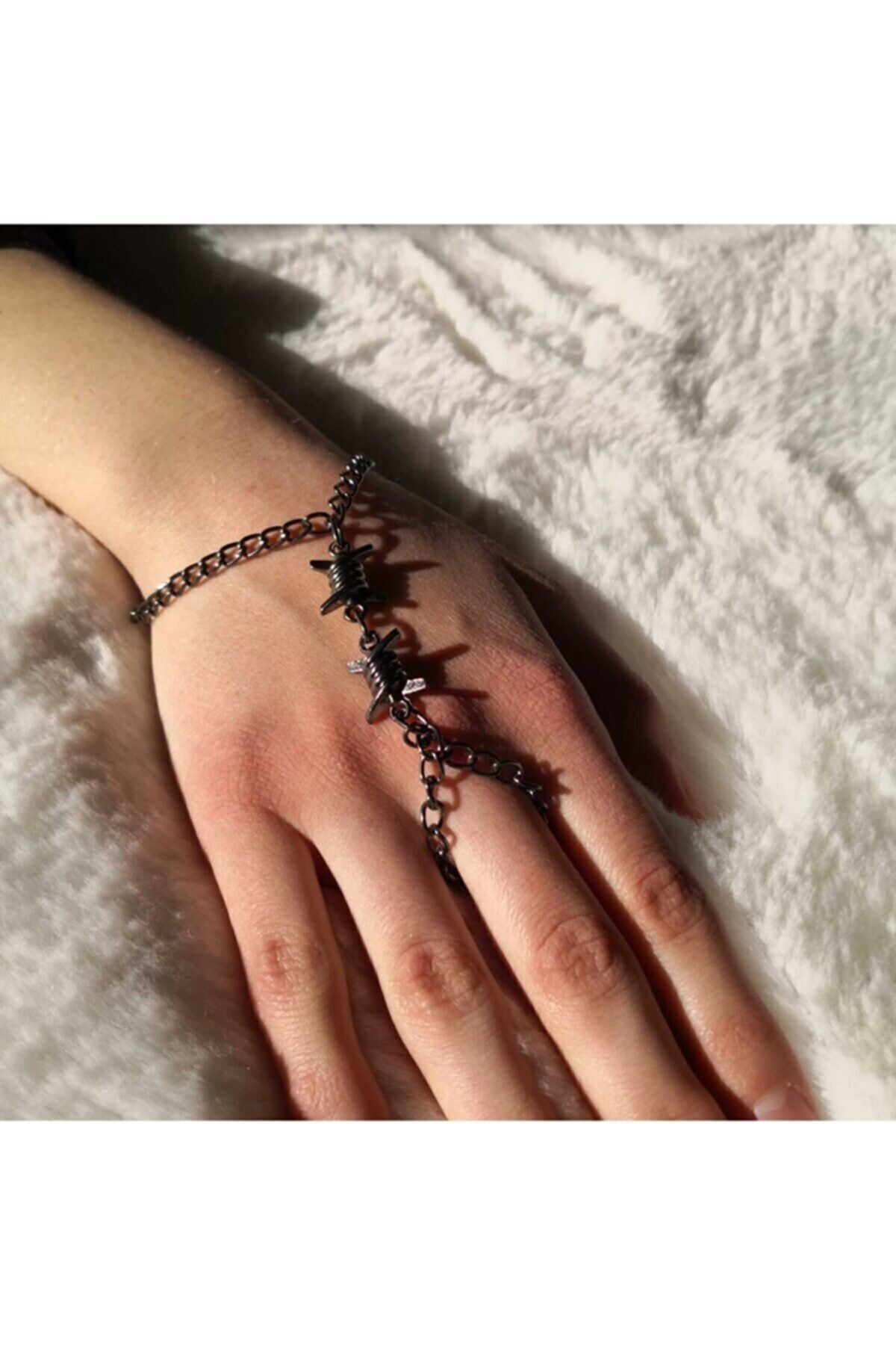 alhemengelir Gotic Barb Wired Black Hand Accossery -gotik Siyah Renk Dikenli Tel Objeli Şahmeran
