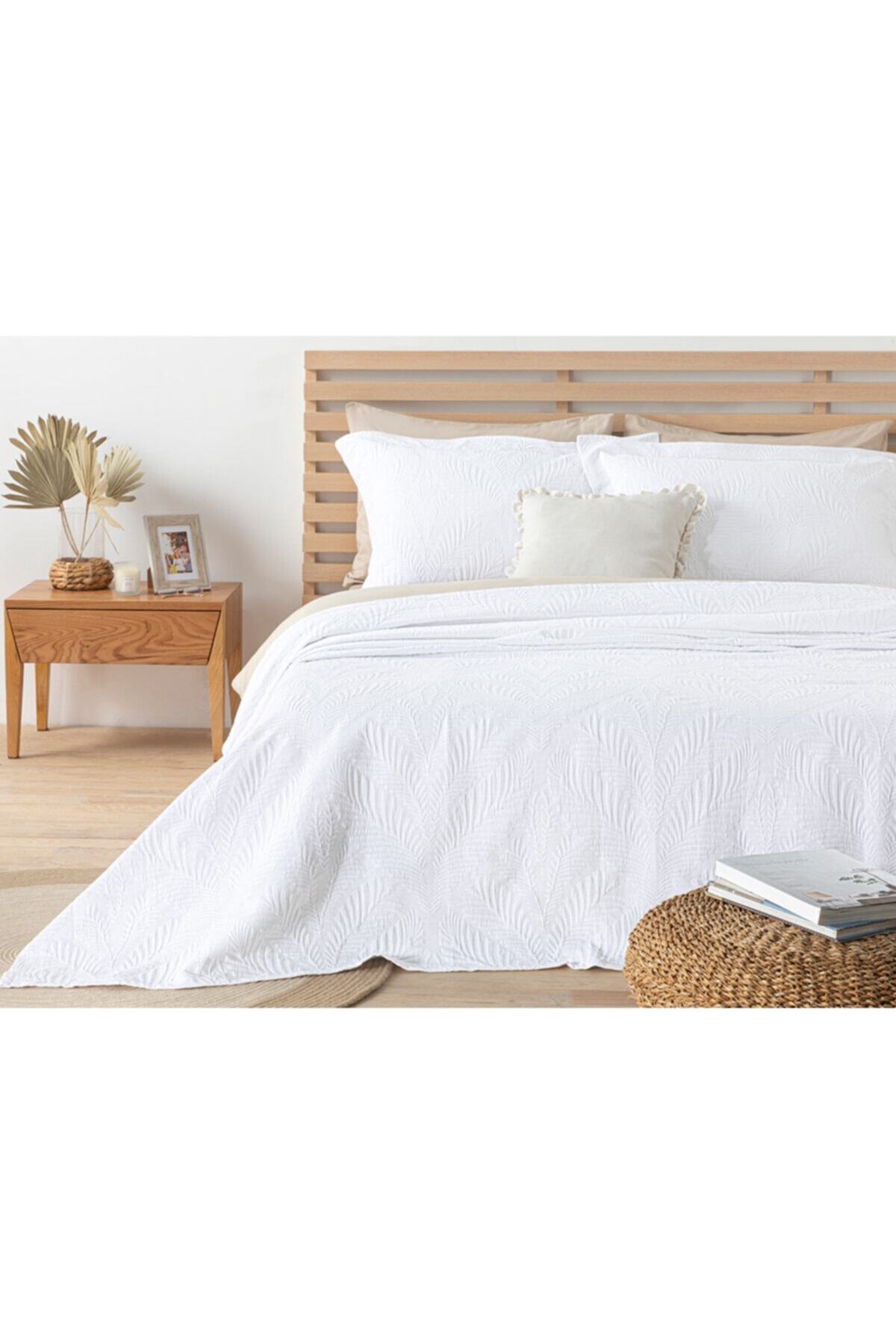 English Home Nervure Kabartma Jakar King Size Yatak Örtüsü Takımı 260x280 Cm Beyaz