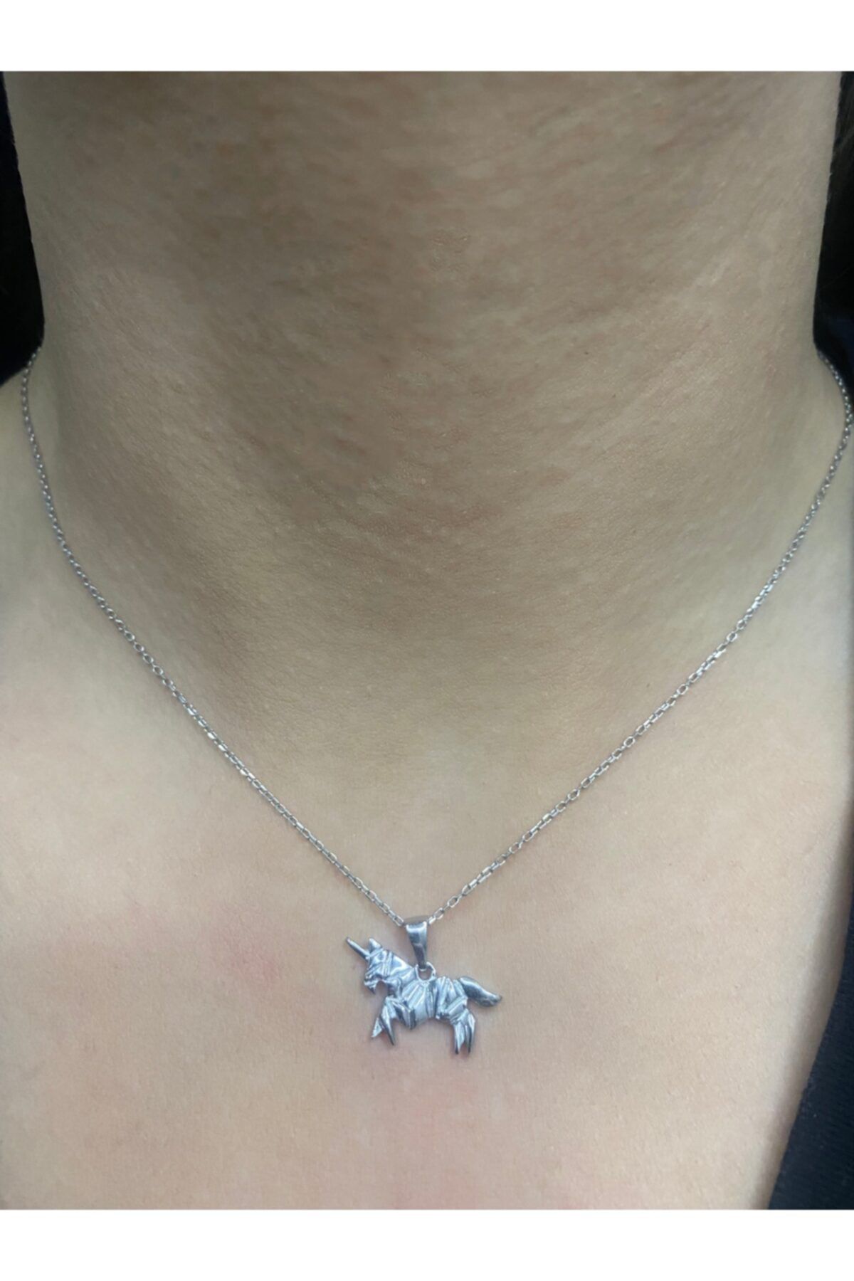 BEGİ STYLİNG Origami Unicorn Sallantılı Kolye