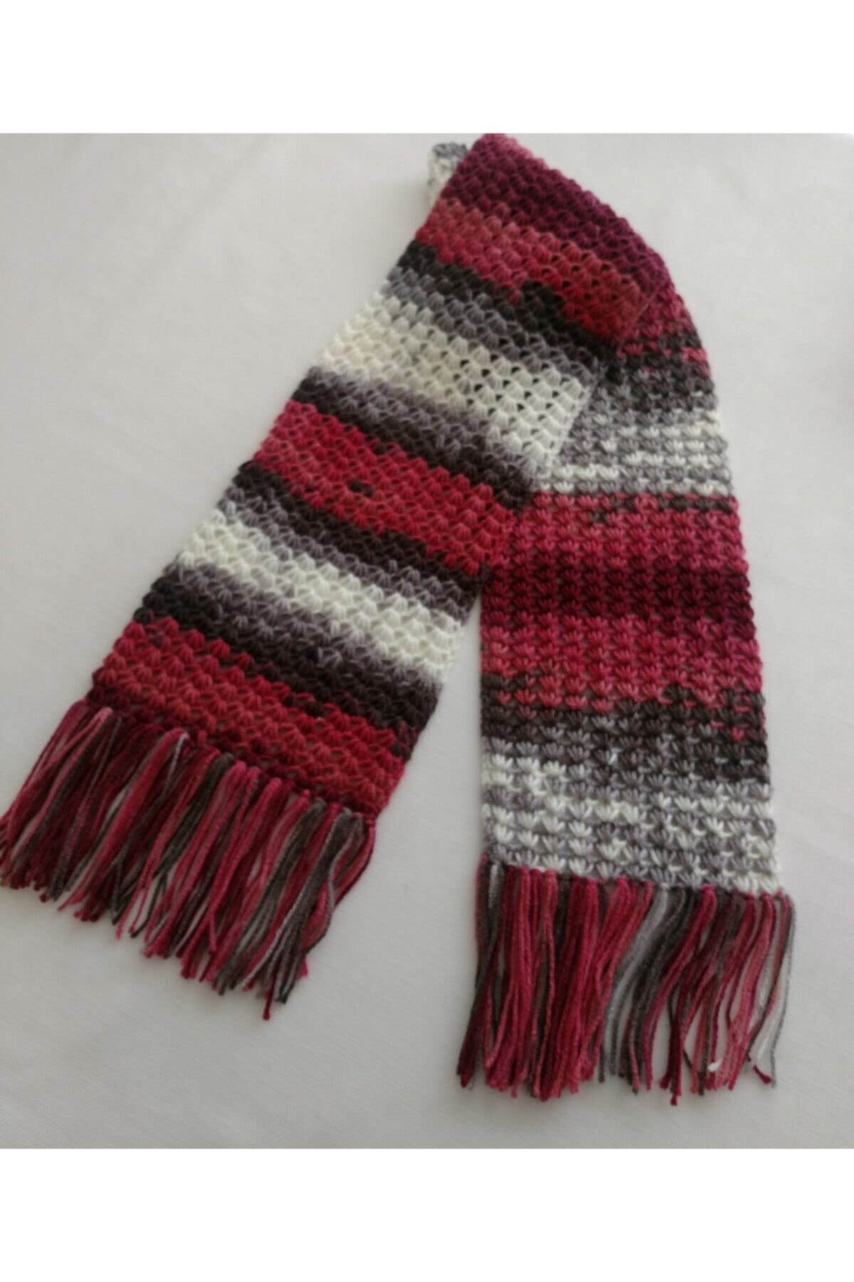 Küçük Burjuva El Örgü Atkı