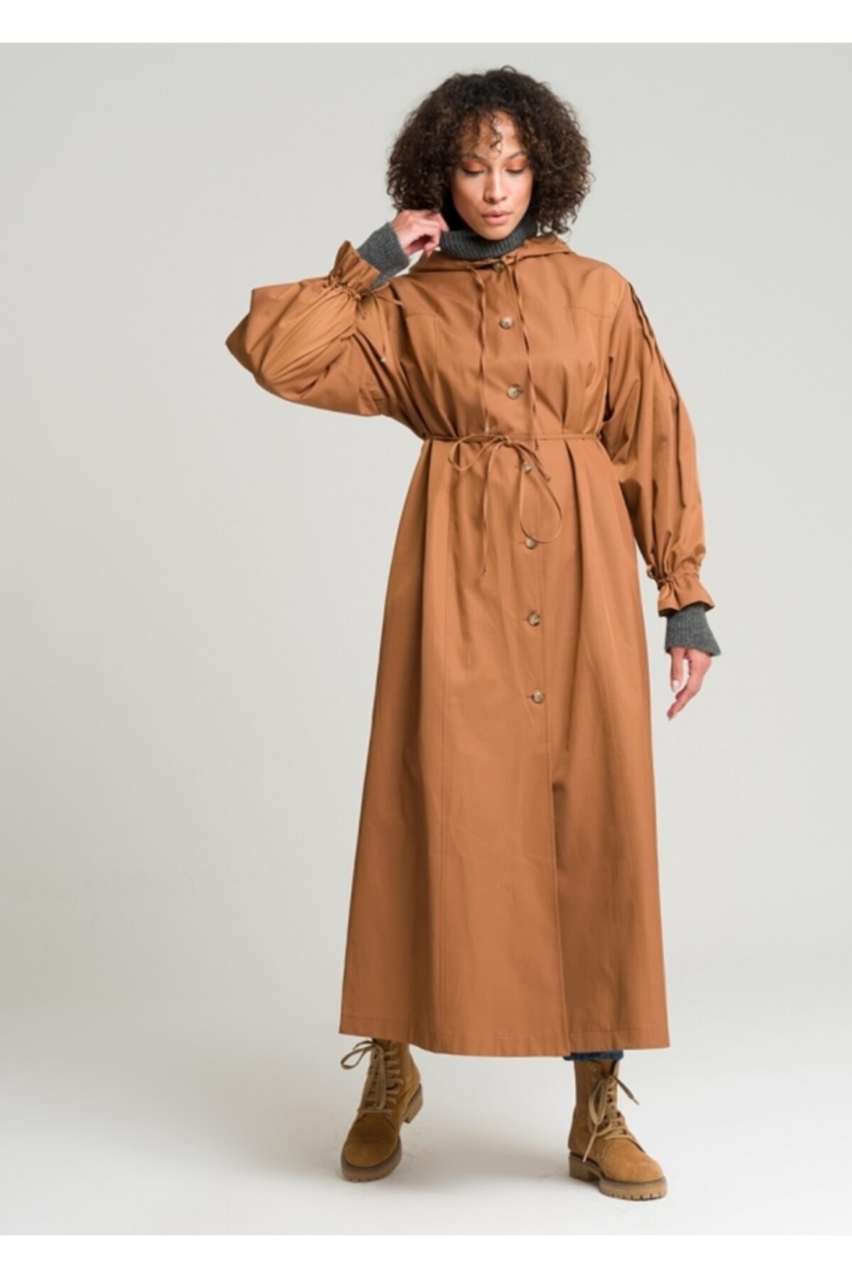 Armağan Kapşonlu Kol Detaylı Pardesü