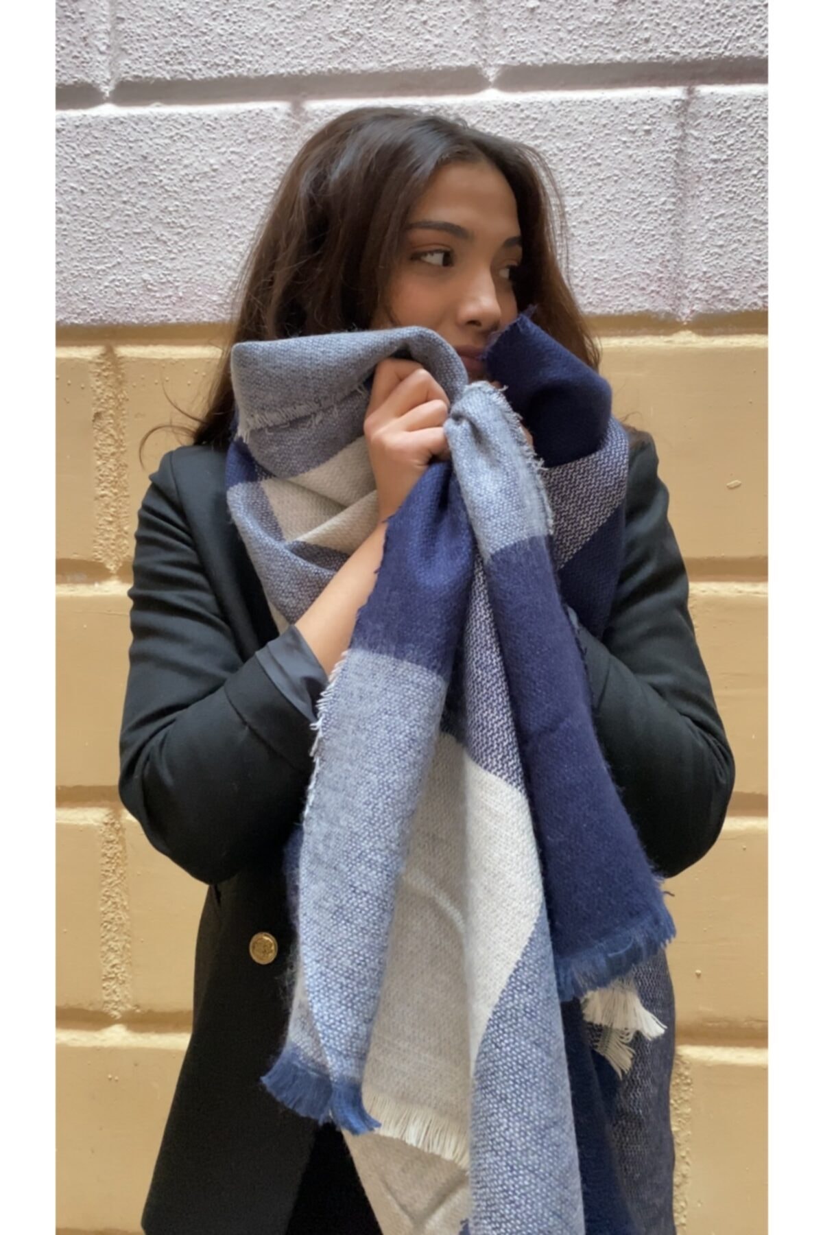 laviyonsa Lacivert Beyaz Kareli Atkı Şal