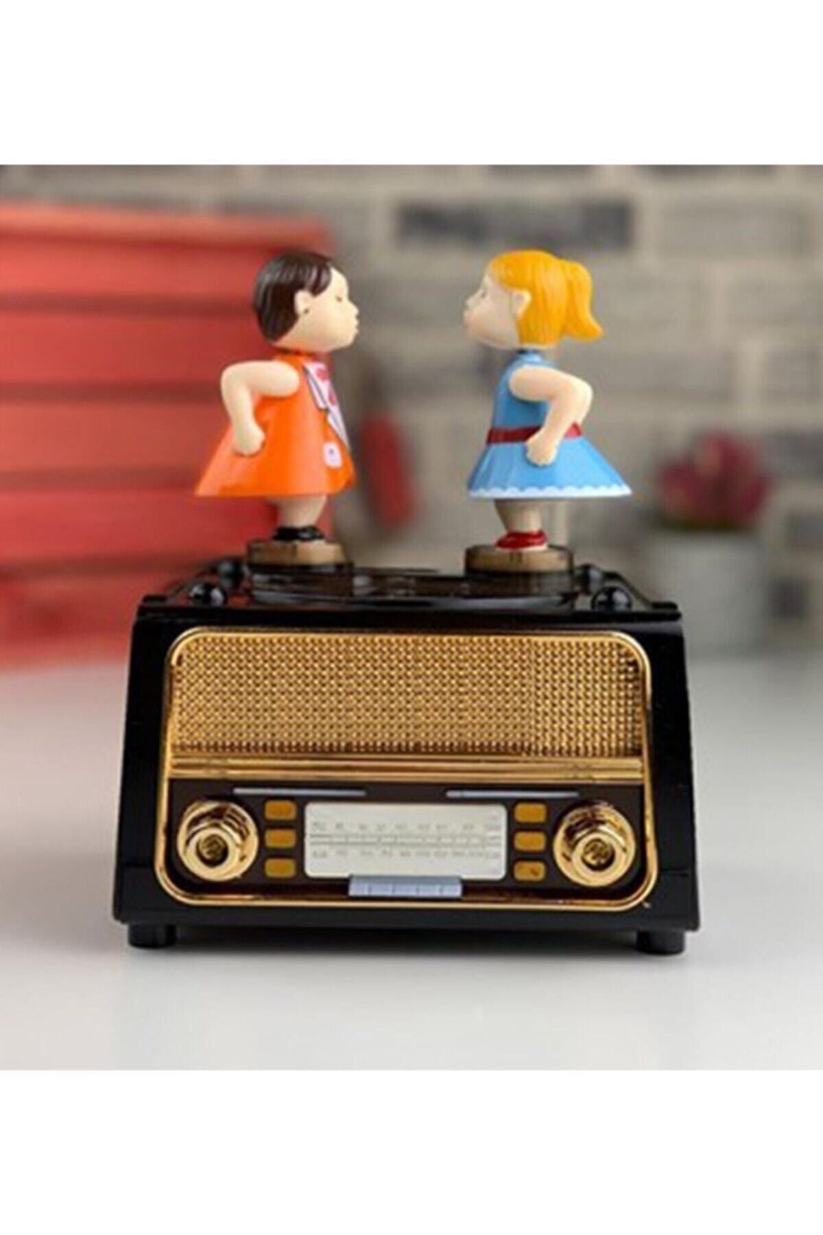 Revello Öpüşen Çift Müzik Kutusu