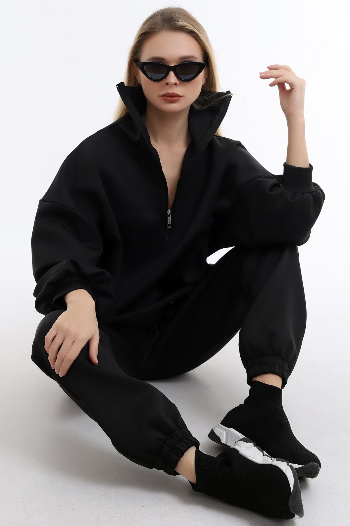 Dreamlike Özel Tasarım Fermuarlı Dik Yakalı Beli Büzgülü Rahat Sweatshirt