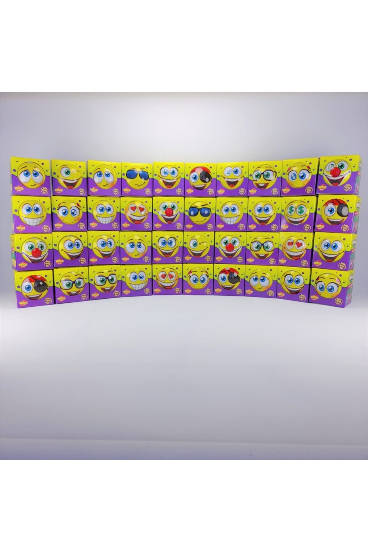 Çimoji Çim Adam Mini Box' Lı 40 Adet Karışık Orjinal Lisanslı Ürün