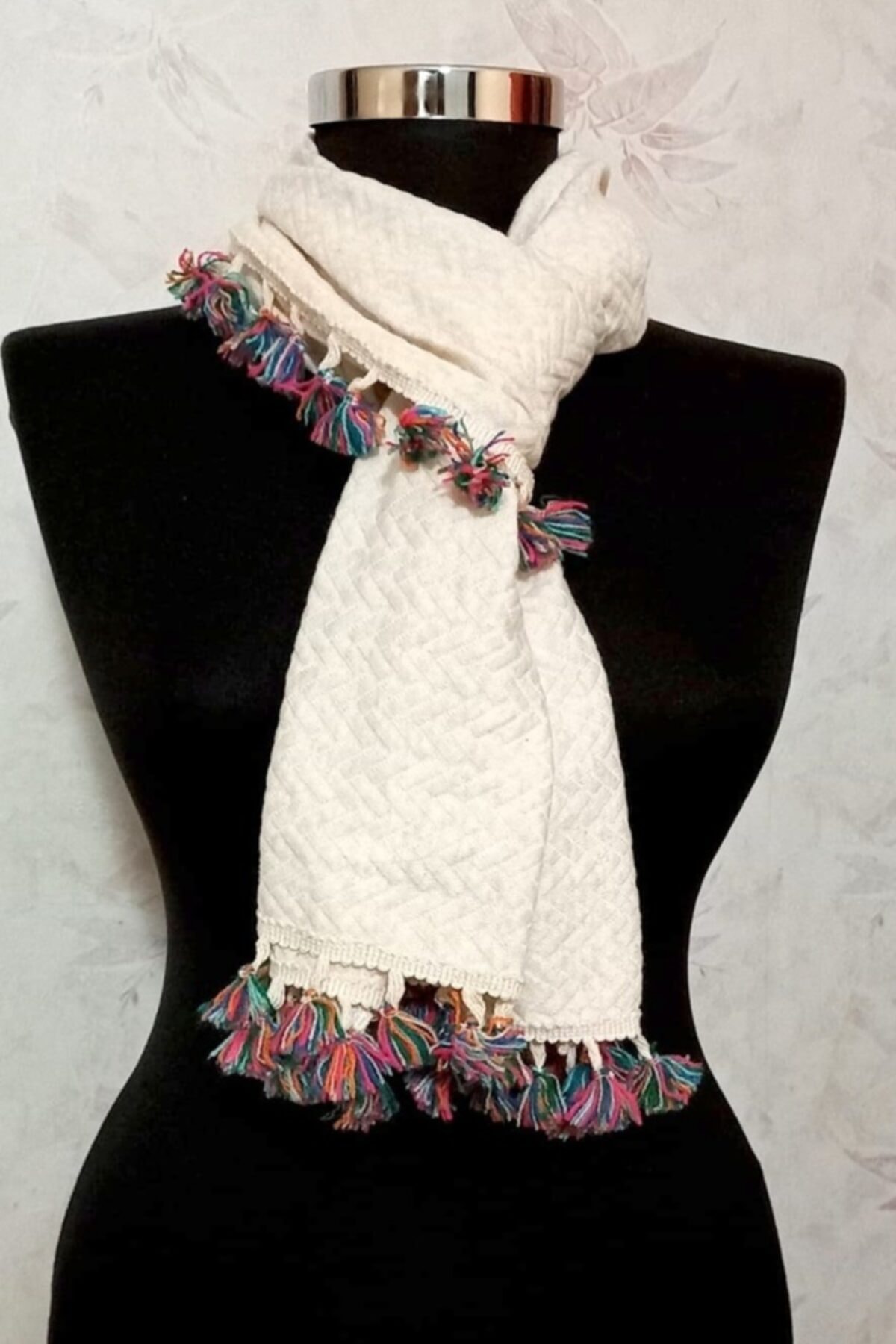 MarkAşk Püsküllü Triko Atkı Kaşkol Ekru