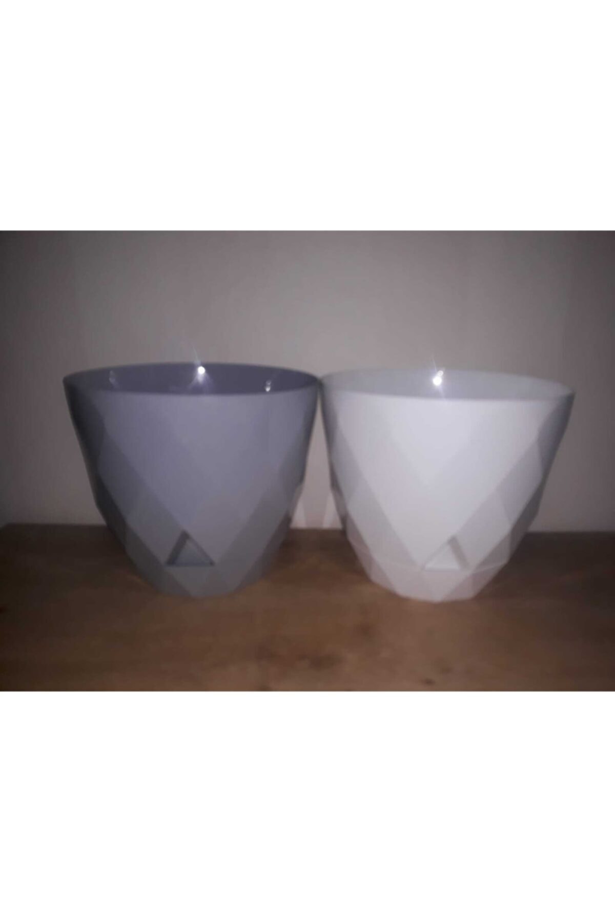 KARASU 5 No Yakamoz Beyaz Saksı Krs-455