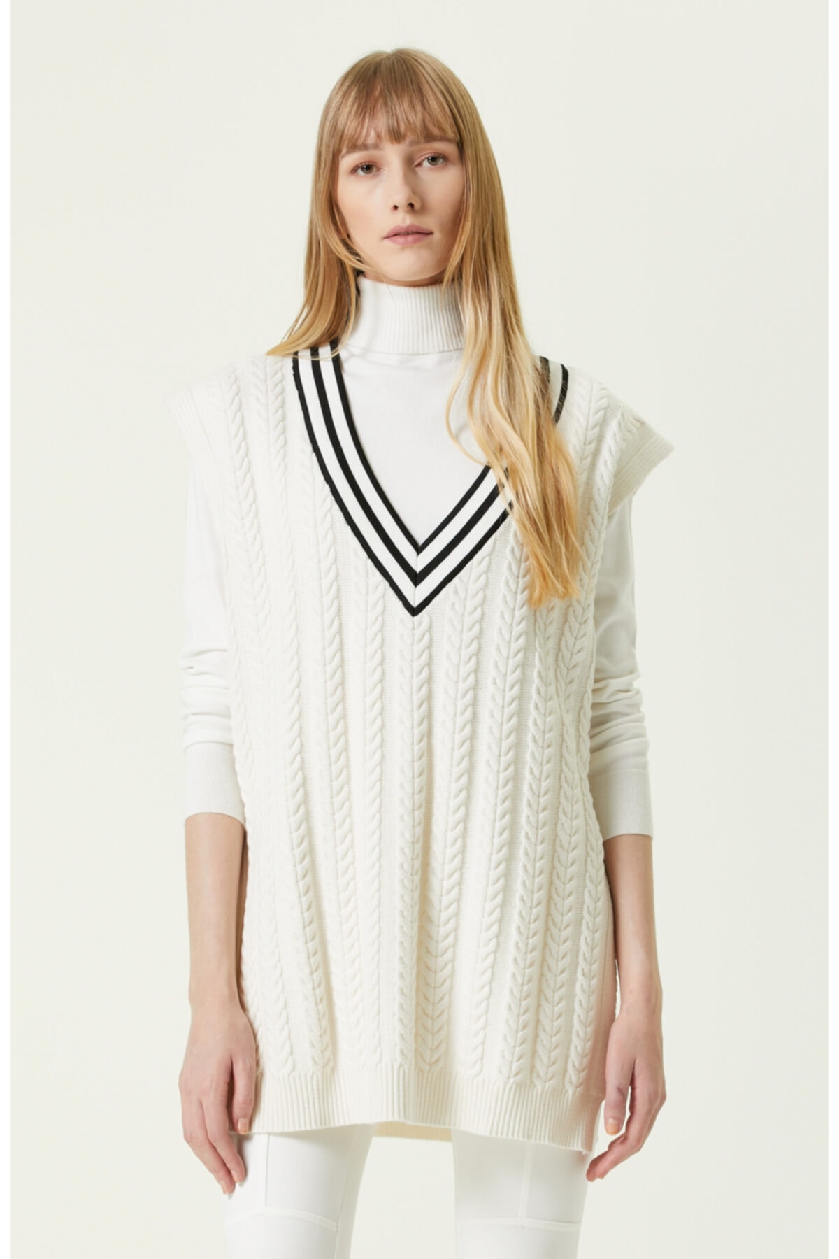 Network Basic Fit Ekru Suveter