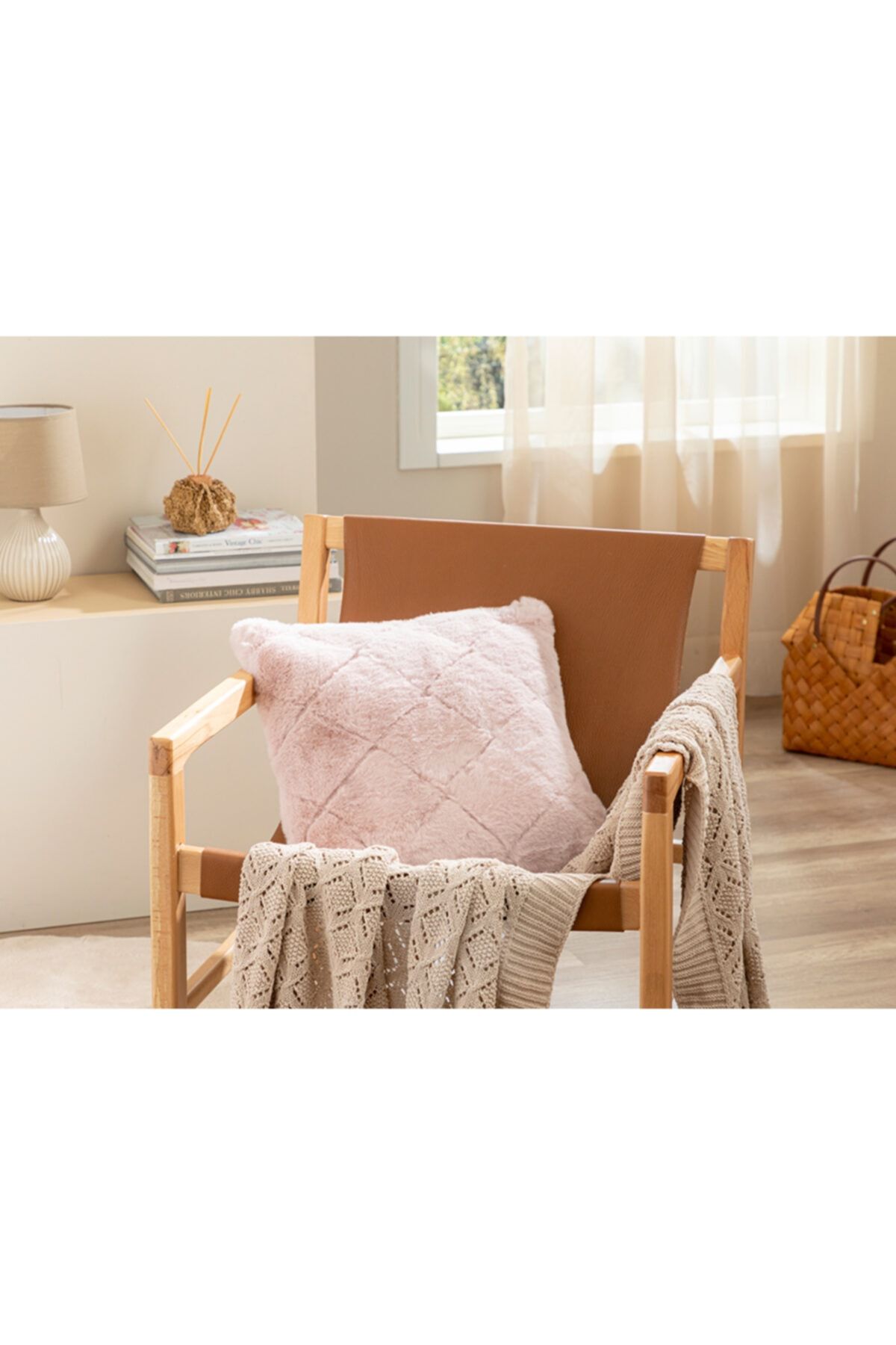 English Home Soft Touch Rabbit Peluş Kırlent Kılıfı 45x45 Cm Pudra