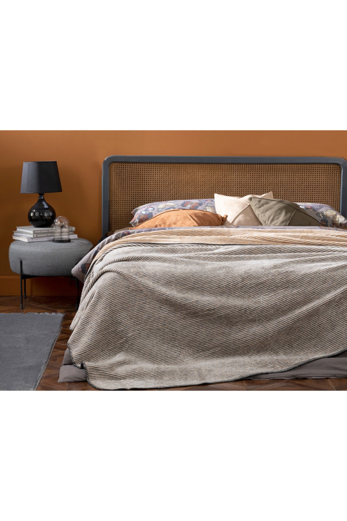 English Home Thin Stripe Pamuklu Çift Kişilik Battaniye 200x220 Cm Antrasit – Hardal