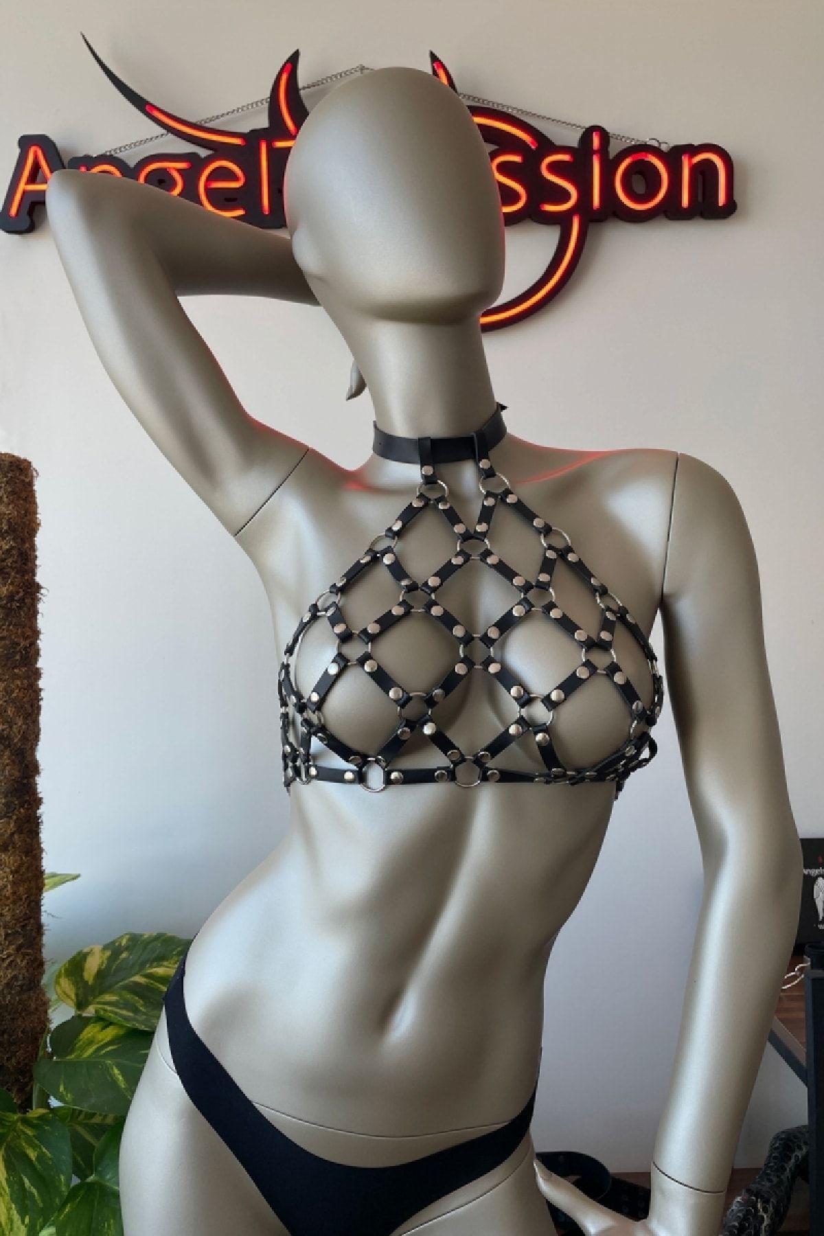 Dreamsshop Kare Detaylı Göğüs Üzeri Siyah Deri Harness