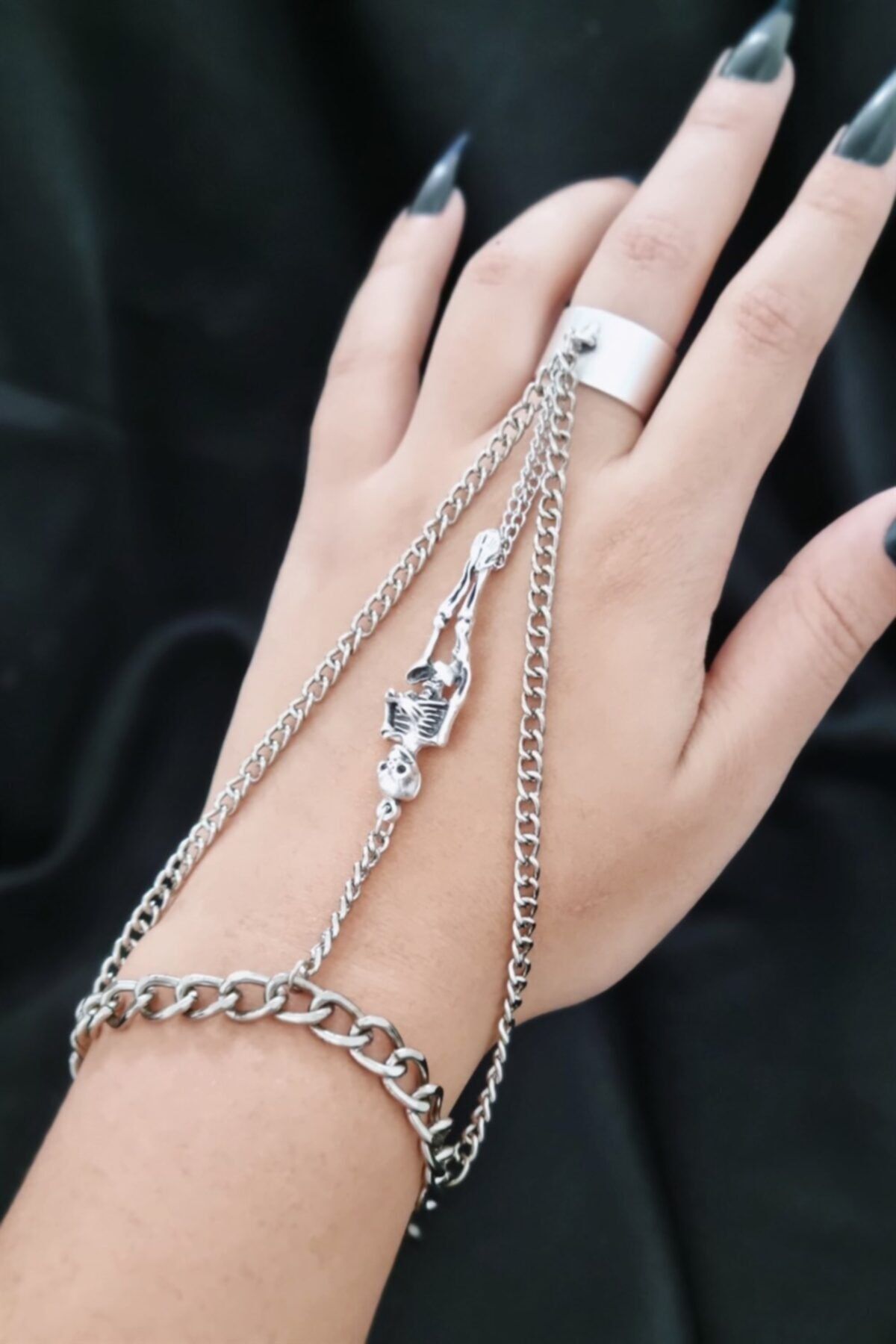 Köstebek Gothic Iskelet Objeli Unisex Şahmeran