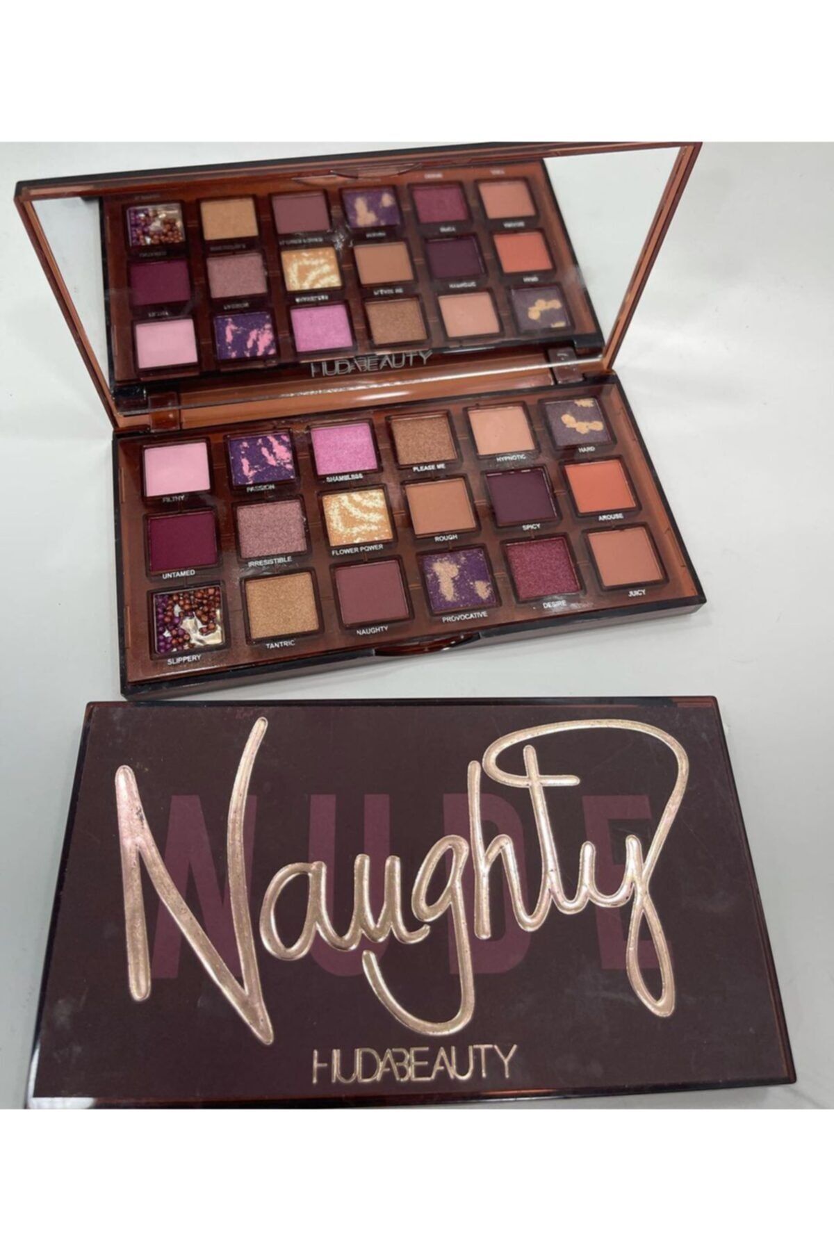 HUDA Beuty Far 18 Li Paleti