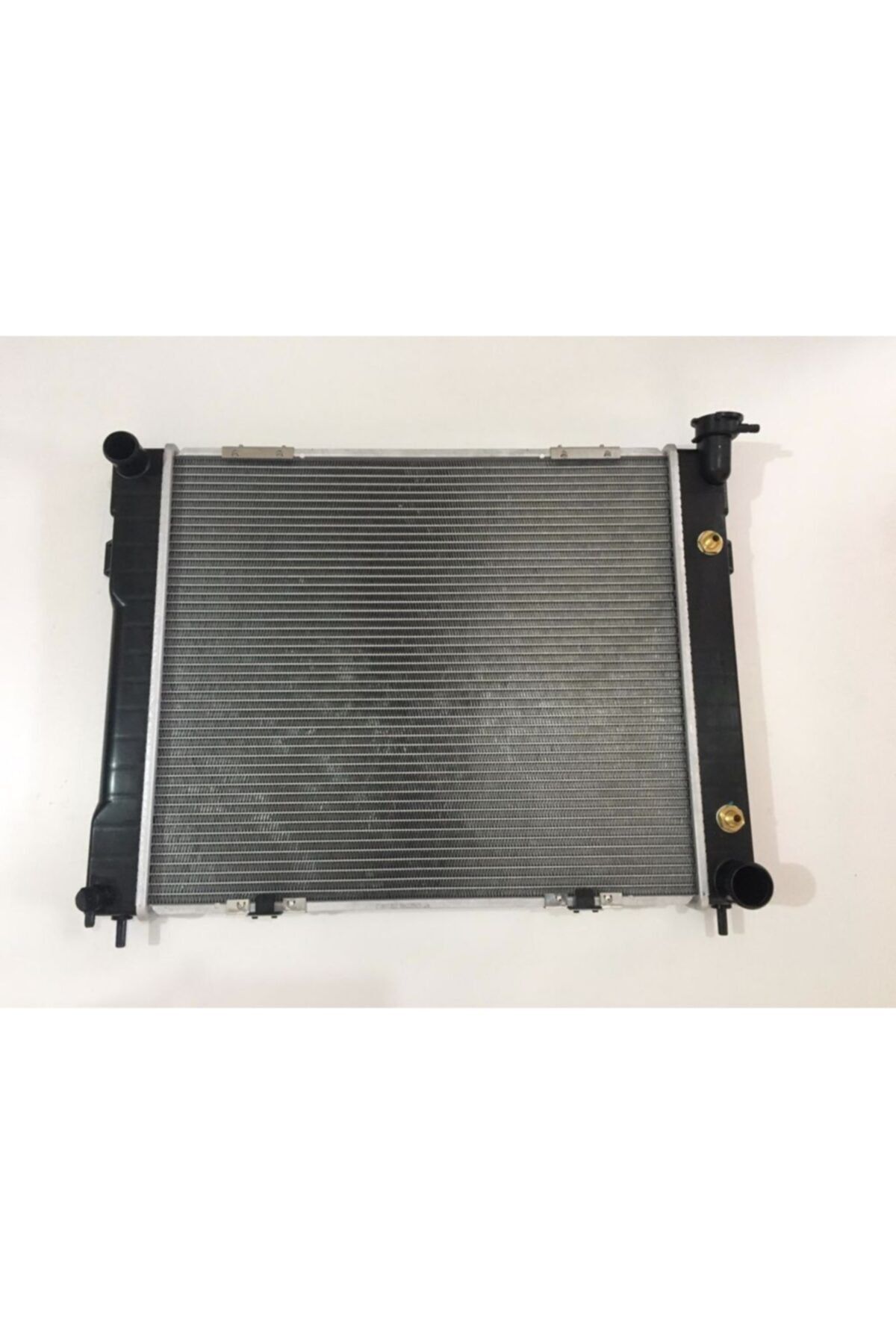 GUST 4734104 Su Radyatörü Jeep Grand Cherokee 5.2i V8 - 5.9i V8 1993  Uyumlu