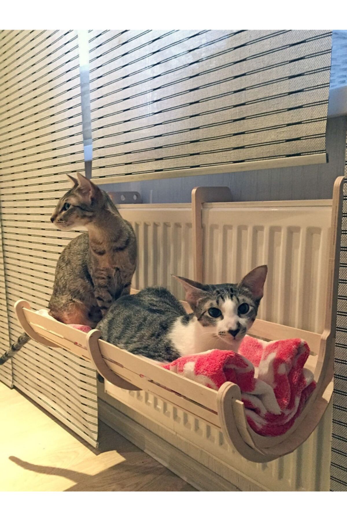 Joy Kalorifer Askılı Kedi Yatağı