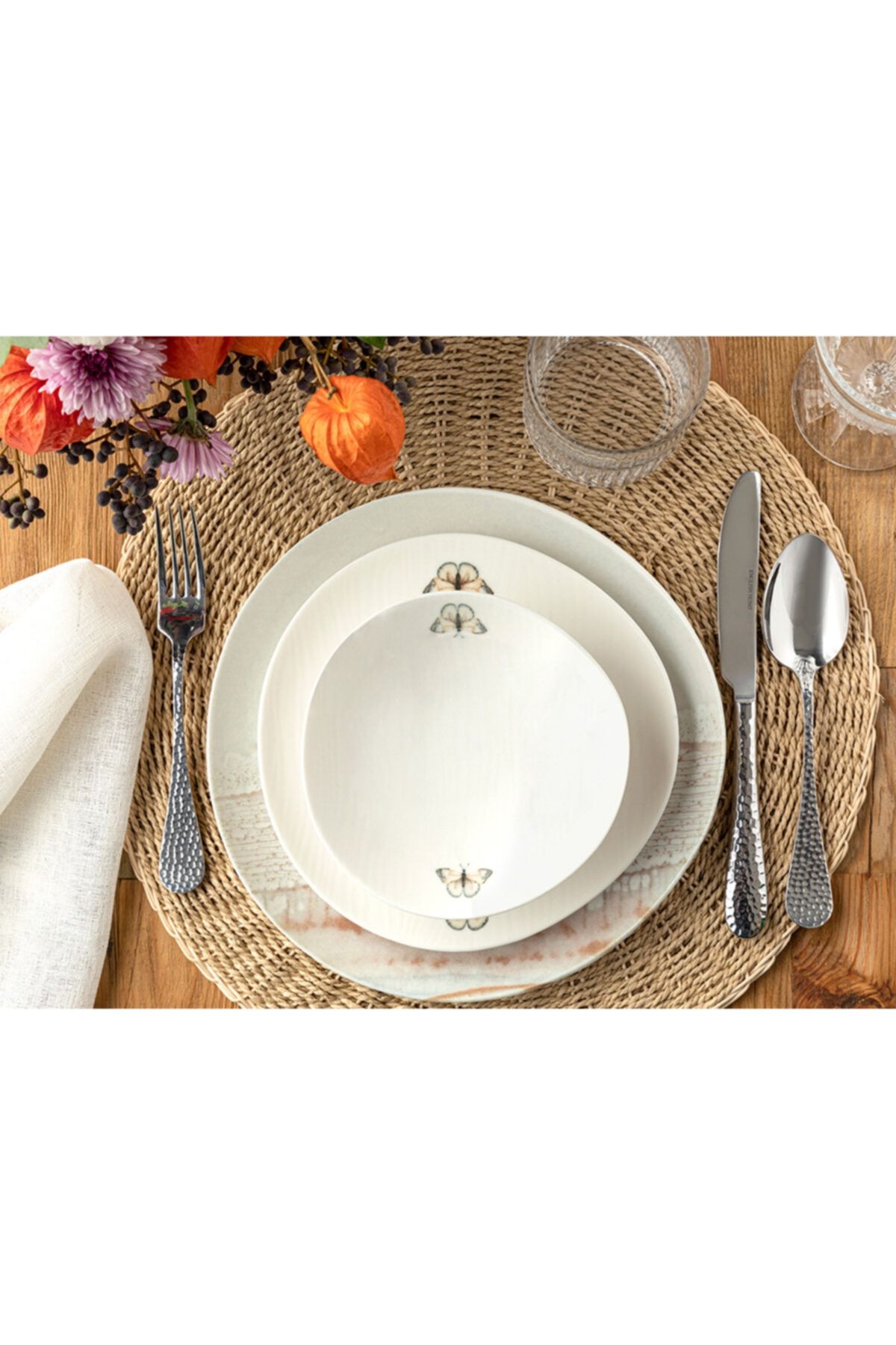 English Home Galia Leaf Bone Porselen 12 Parça Yemek Takımı 25 - 20 - 15 Cm Kahverengi