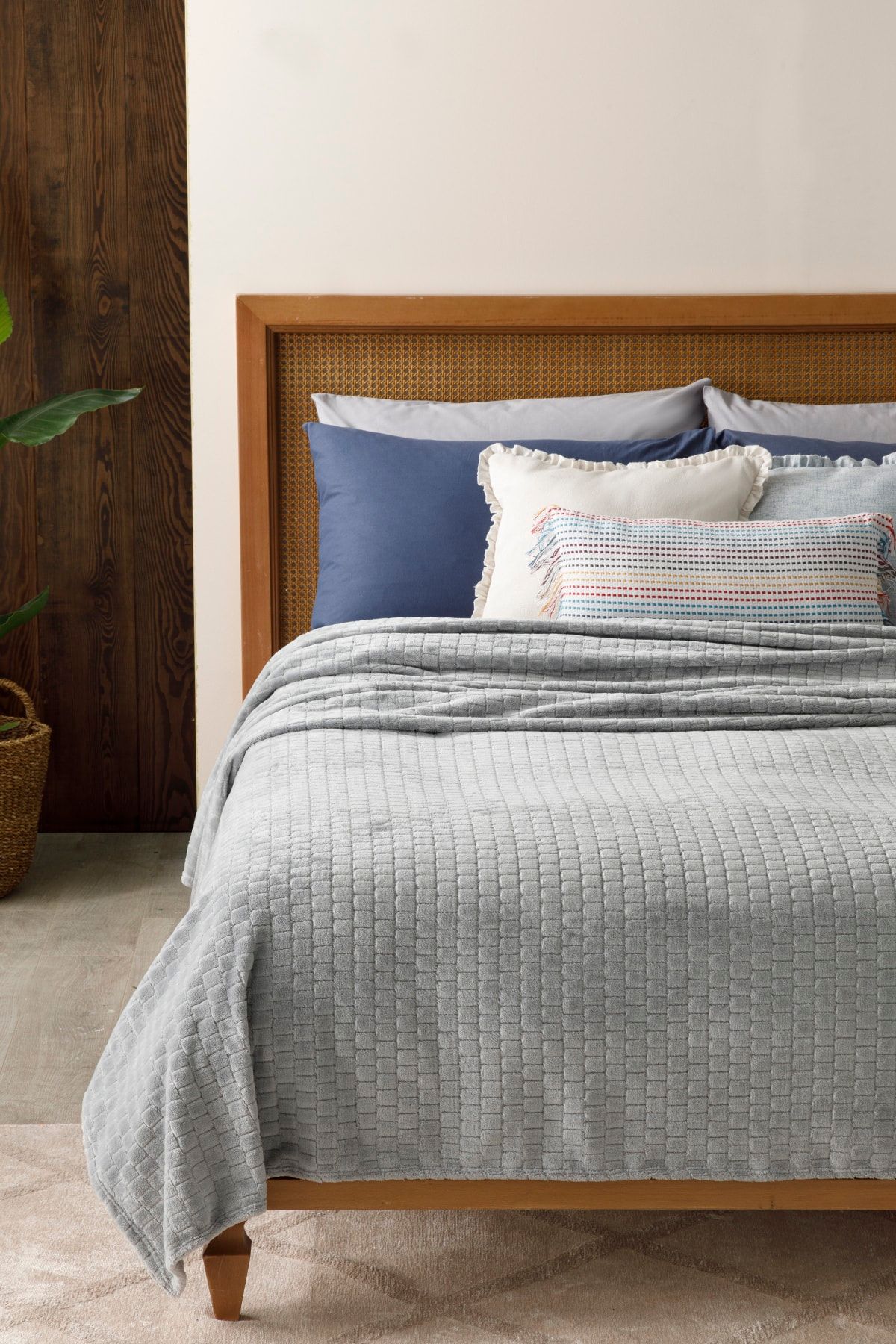 English Home Delicate Super Soft Çift Kişilik Battaniye 200x220 Cm Gri