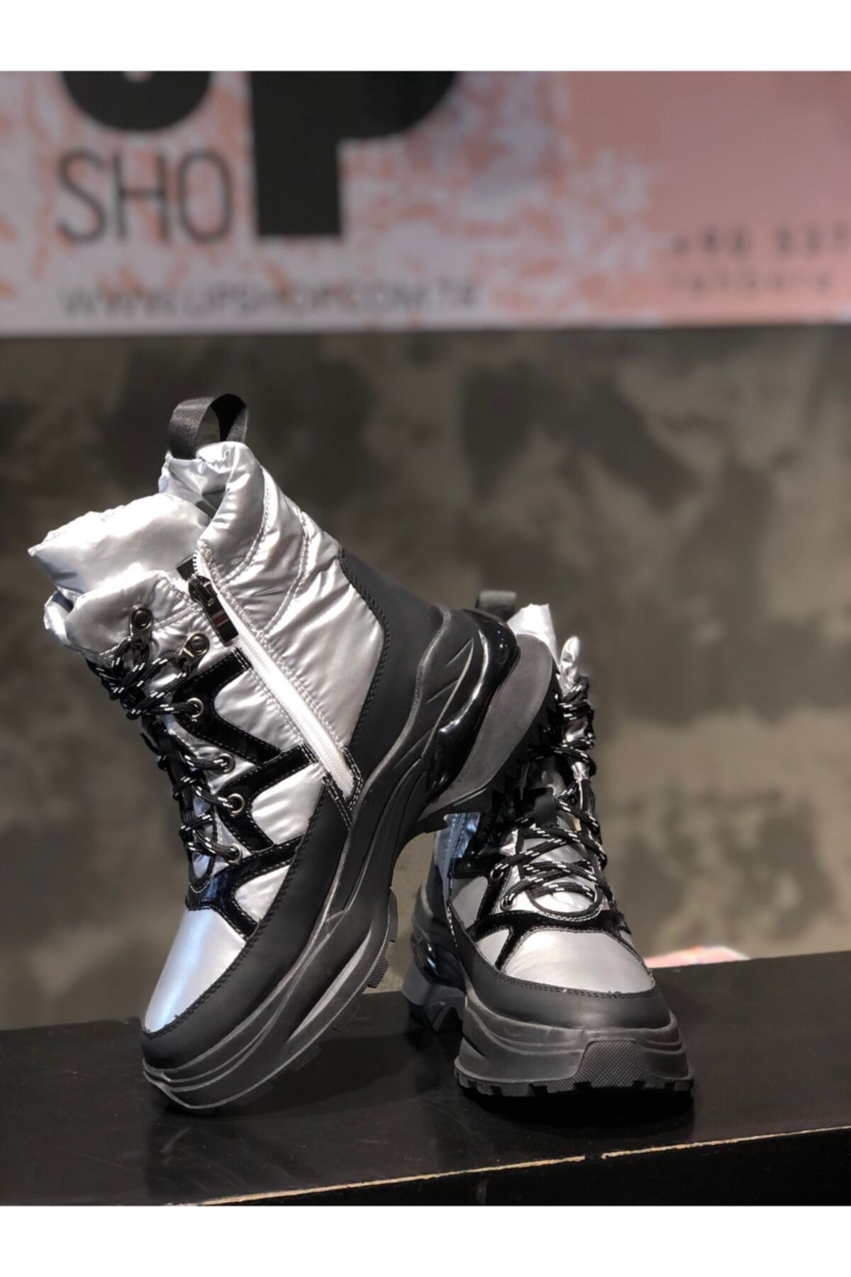 Up Shop Kadın Silver Yandan Fermuarlı Önden Bağcıklı Kar Botu