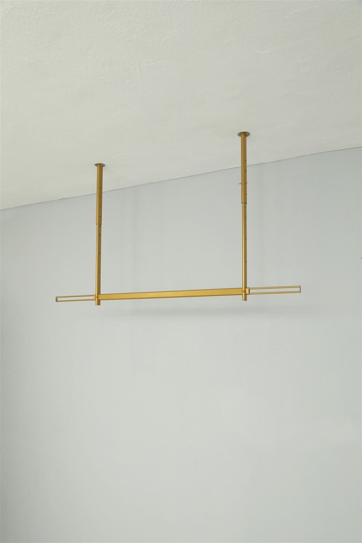 Modern Raf Tavandan Askılı Ayarlanabilir Stand