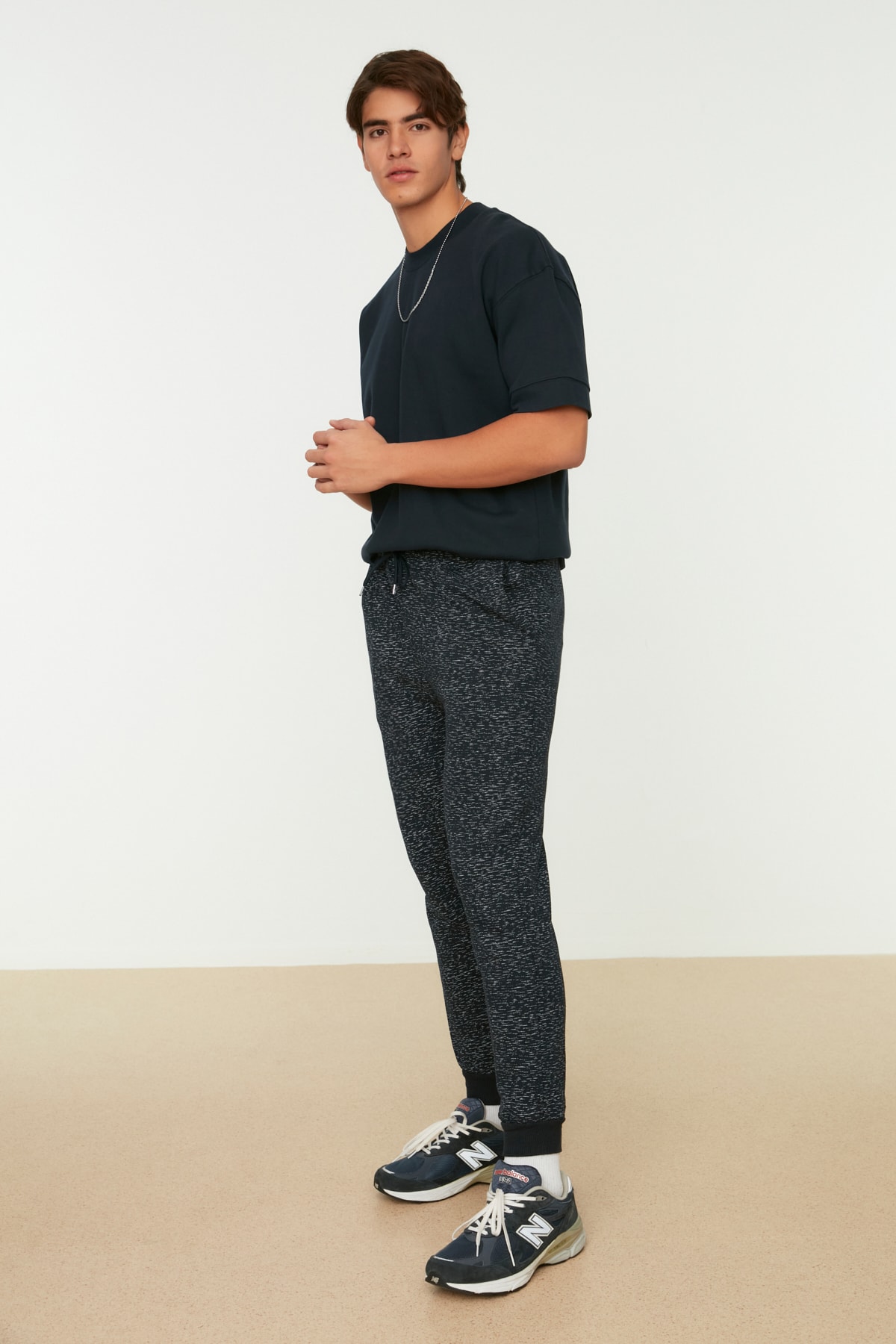 TRENDYOL MAN Lacivert Erkek Regular Fit Eşofman Altı TMNAW21EA0365