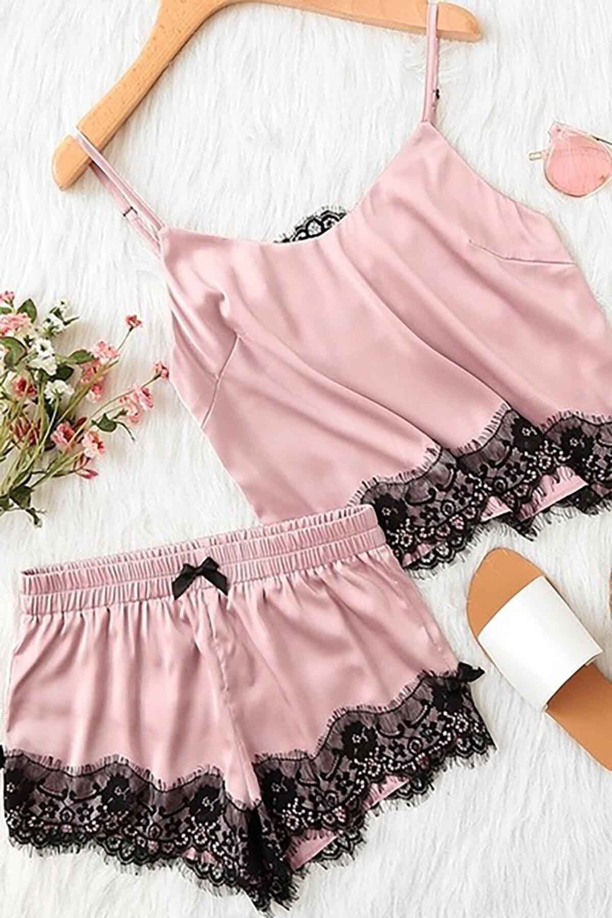 Merry See Dantel Işlemeli Saten Sortlu Gecelik Takım Pembe