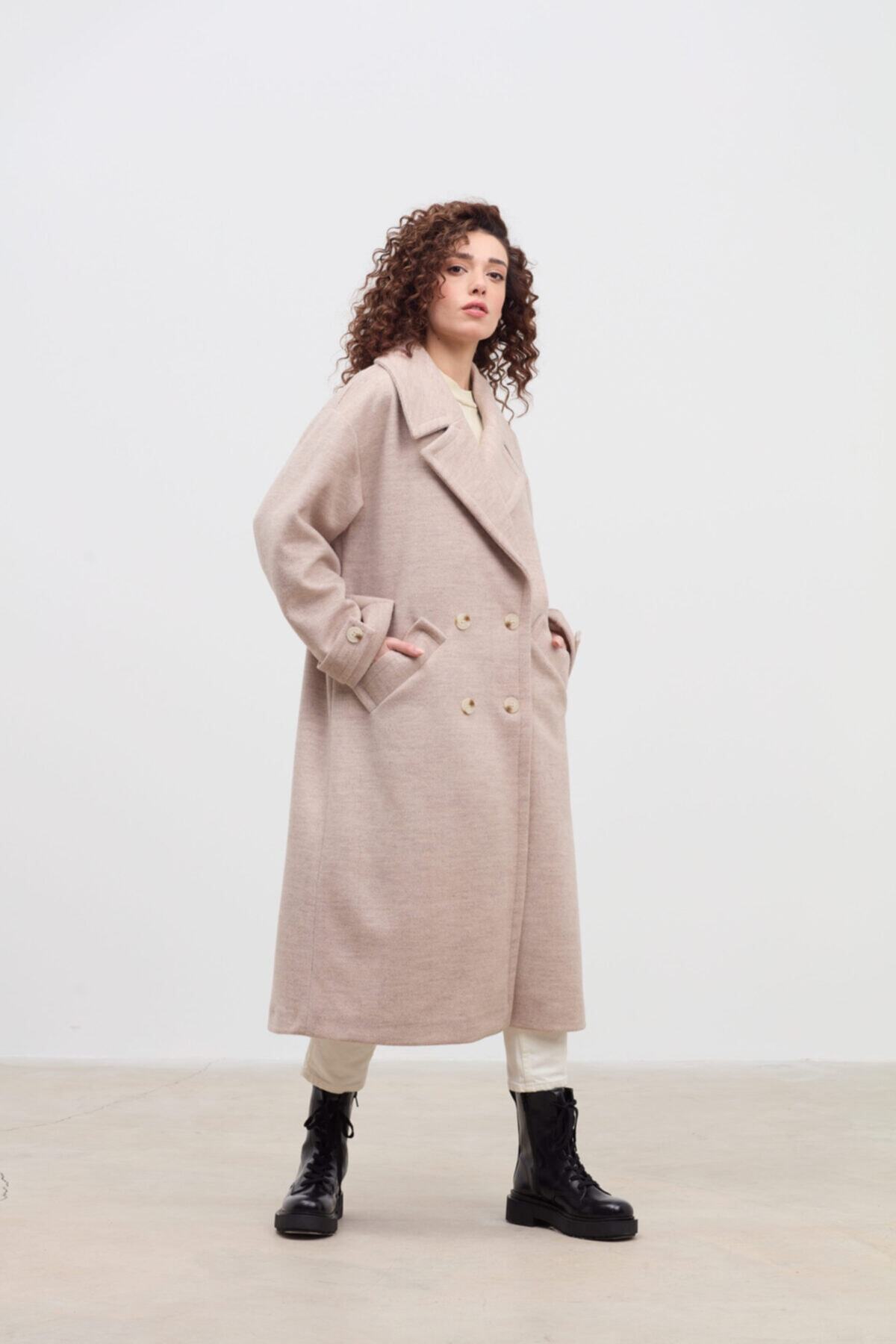 NÜHA DESİGN Kadın Balıksırtı Yün Kaban