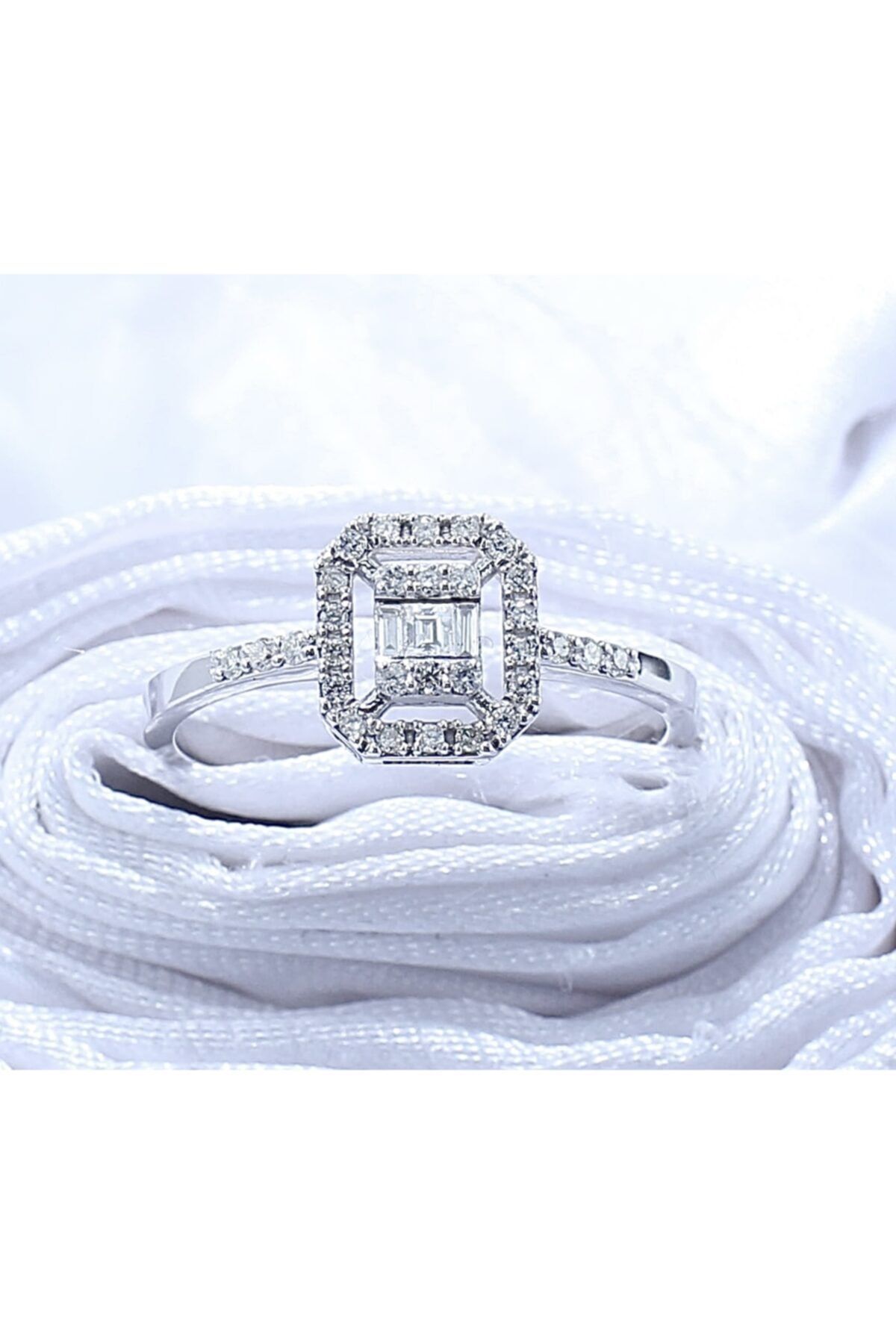 prestij diamond 0.20 Karat F Color Baget Pırlanta Altın Yüzük